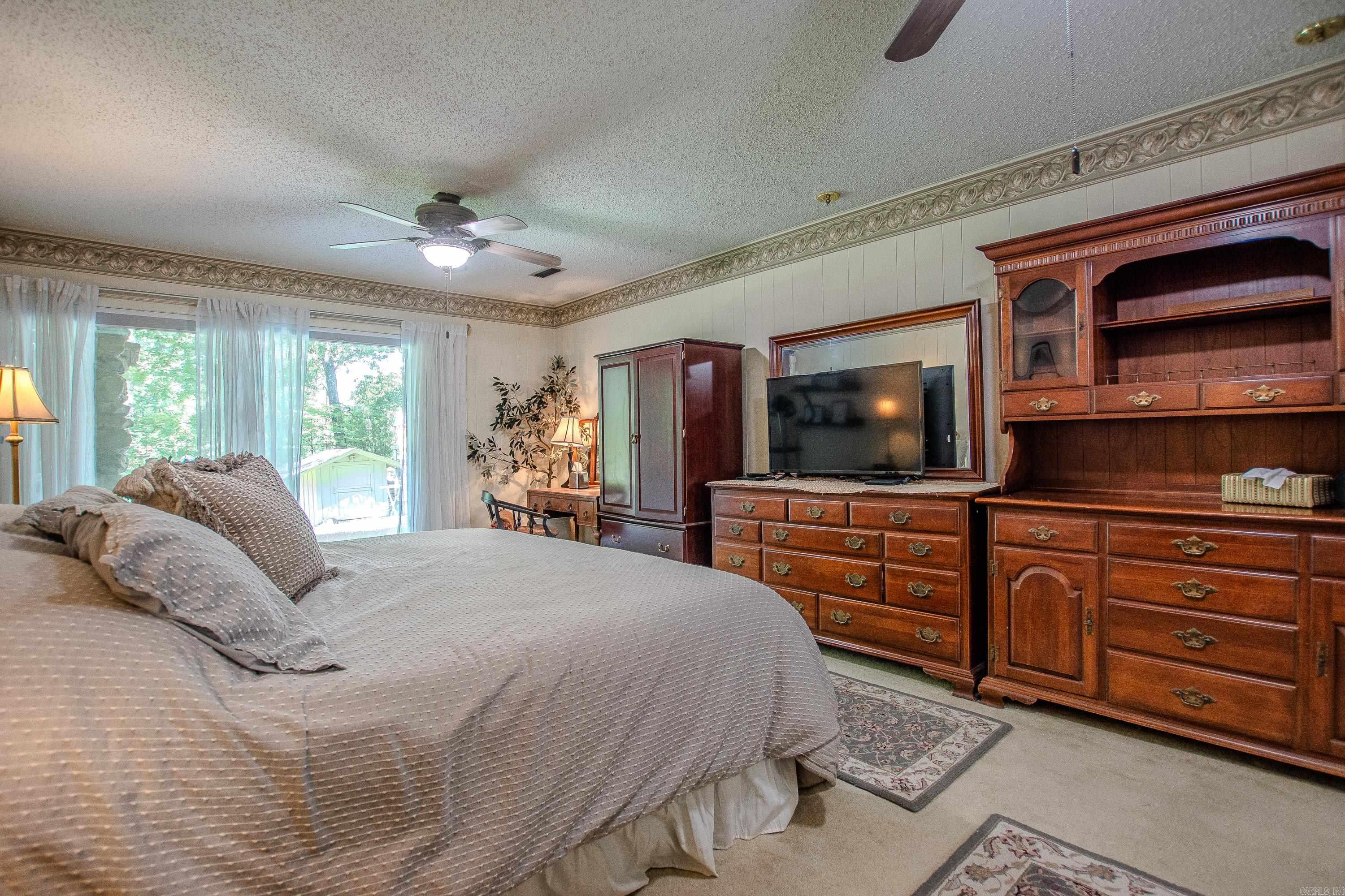 1620 Brookview