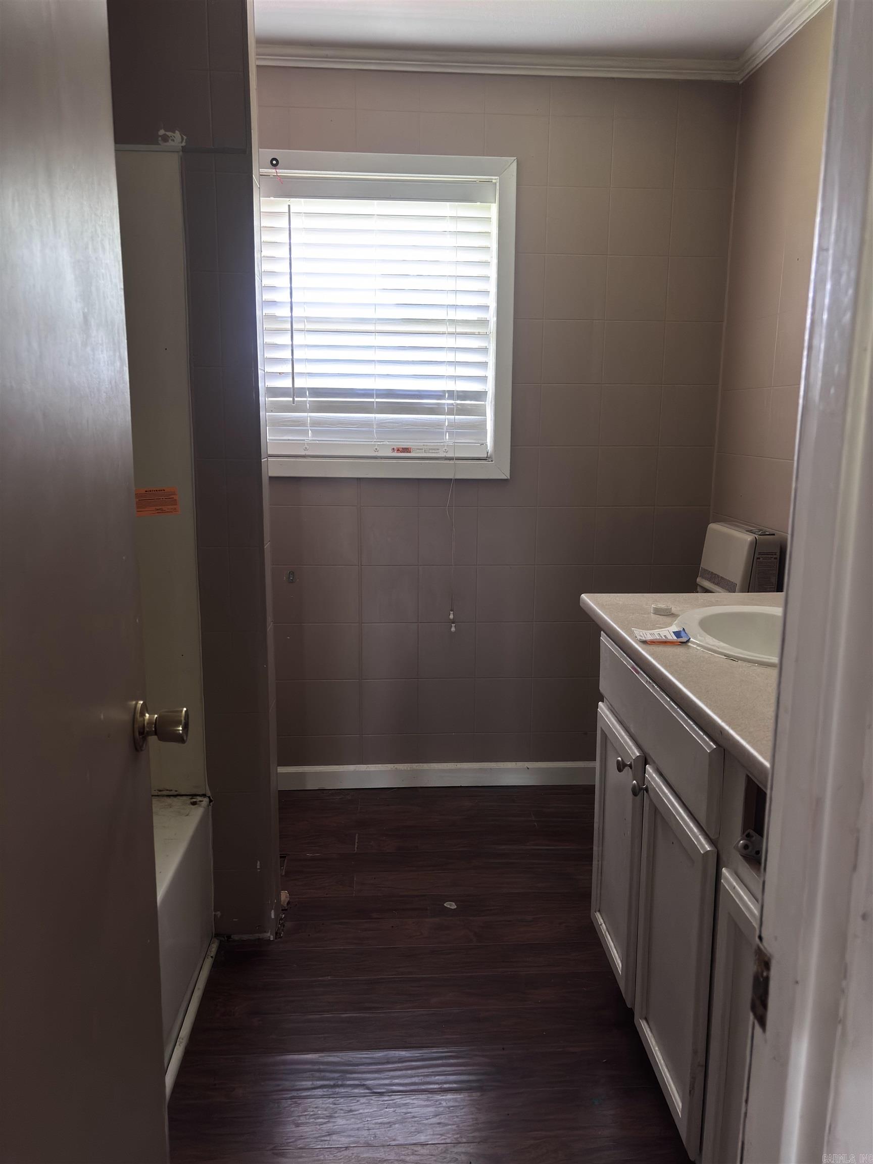 147 Young Loop
