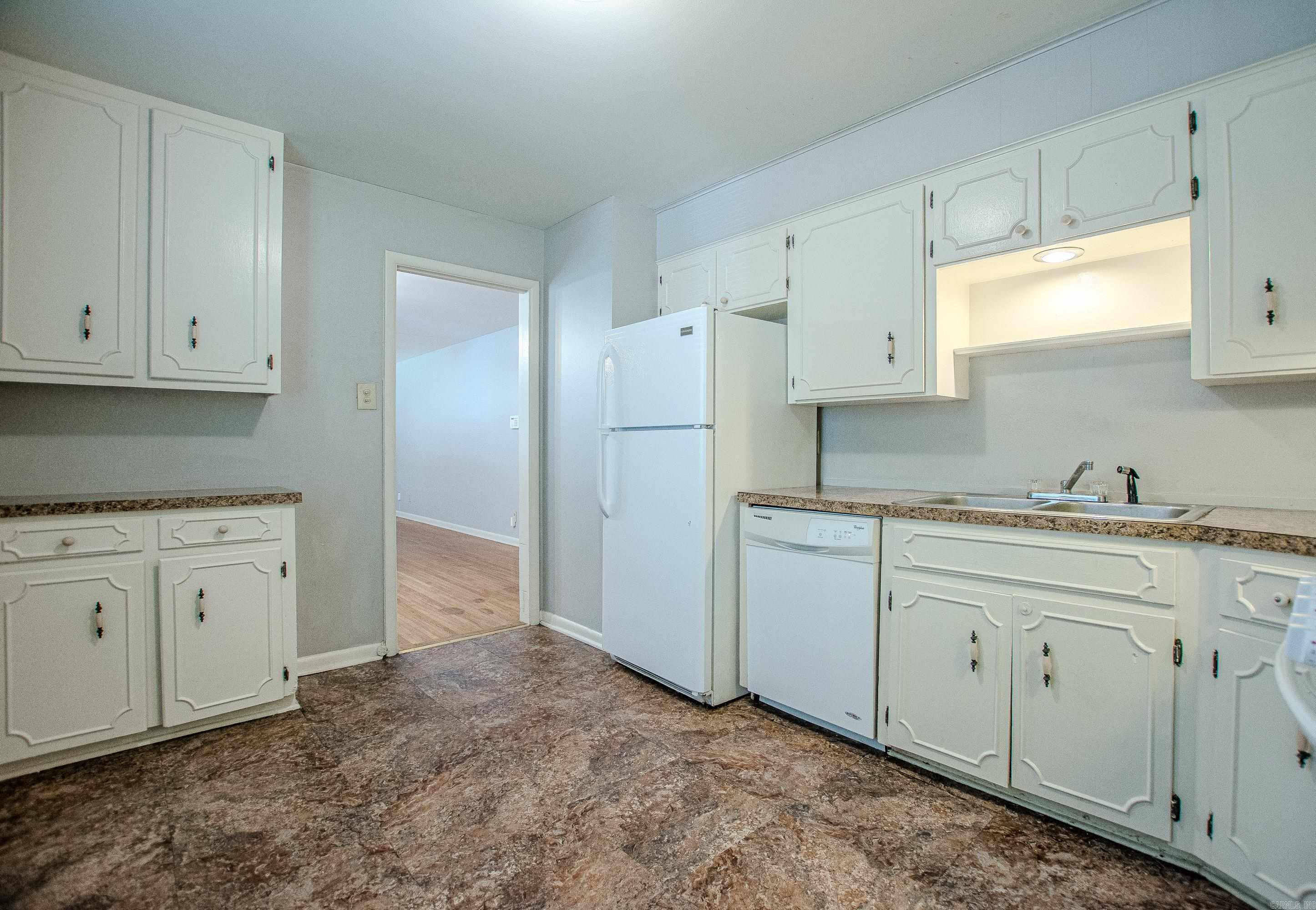 4930 Oaklawn Dr.