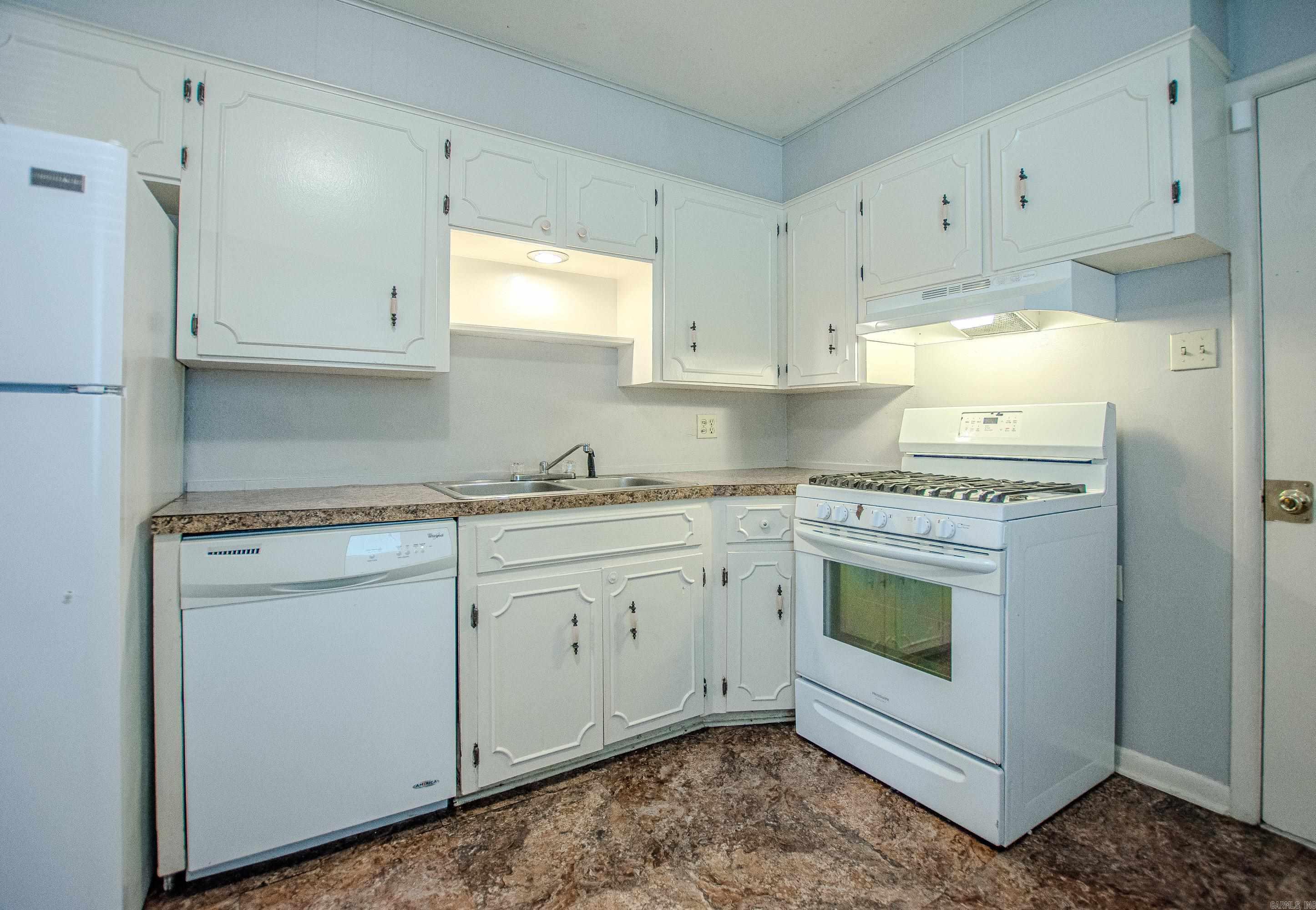 4930 Oaklawn Dr.
