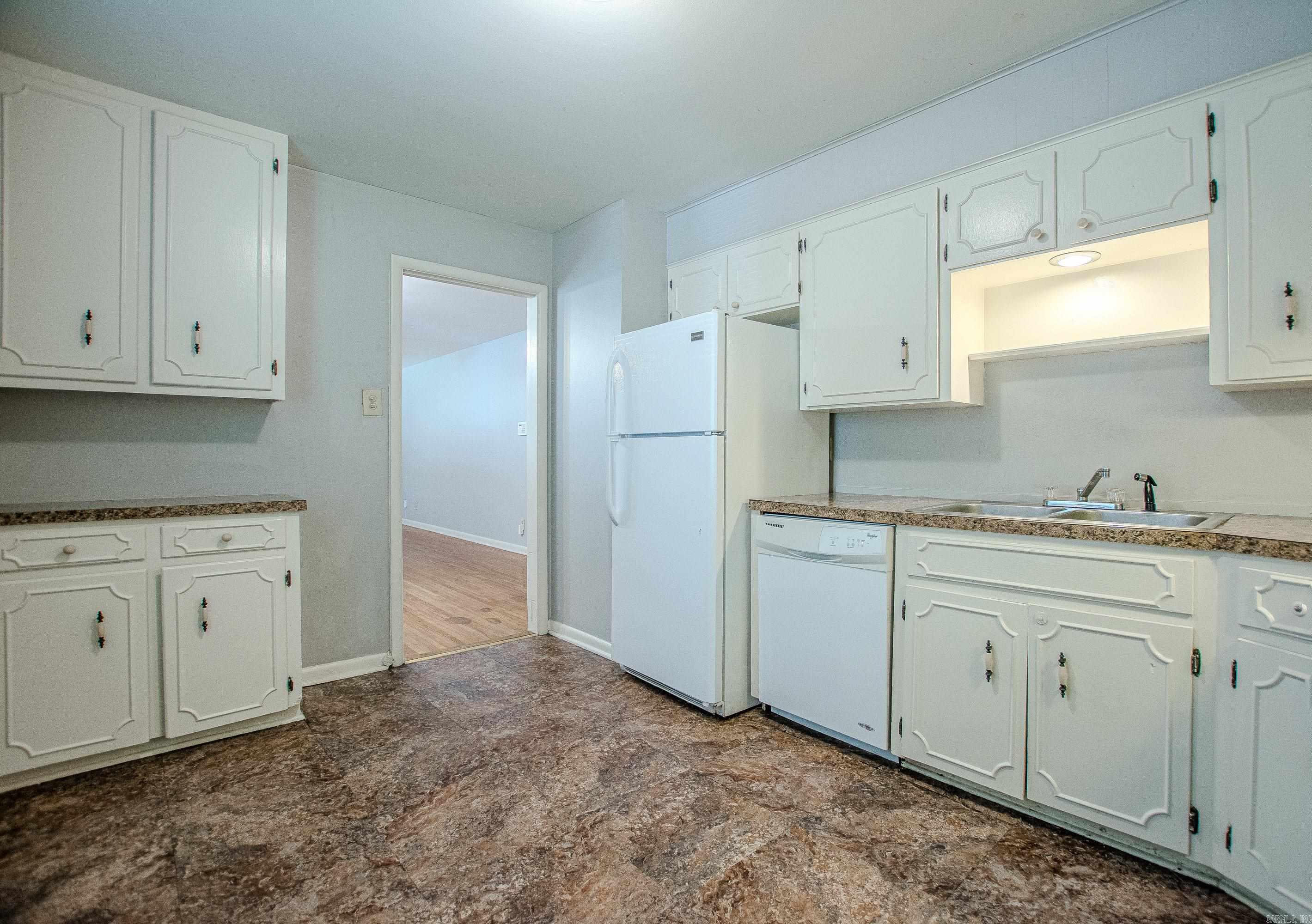 4930 Oaklawn Dr.