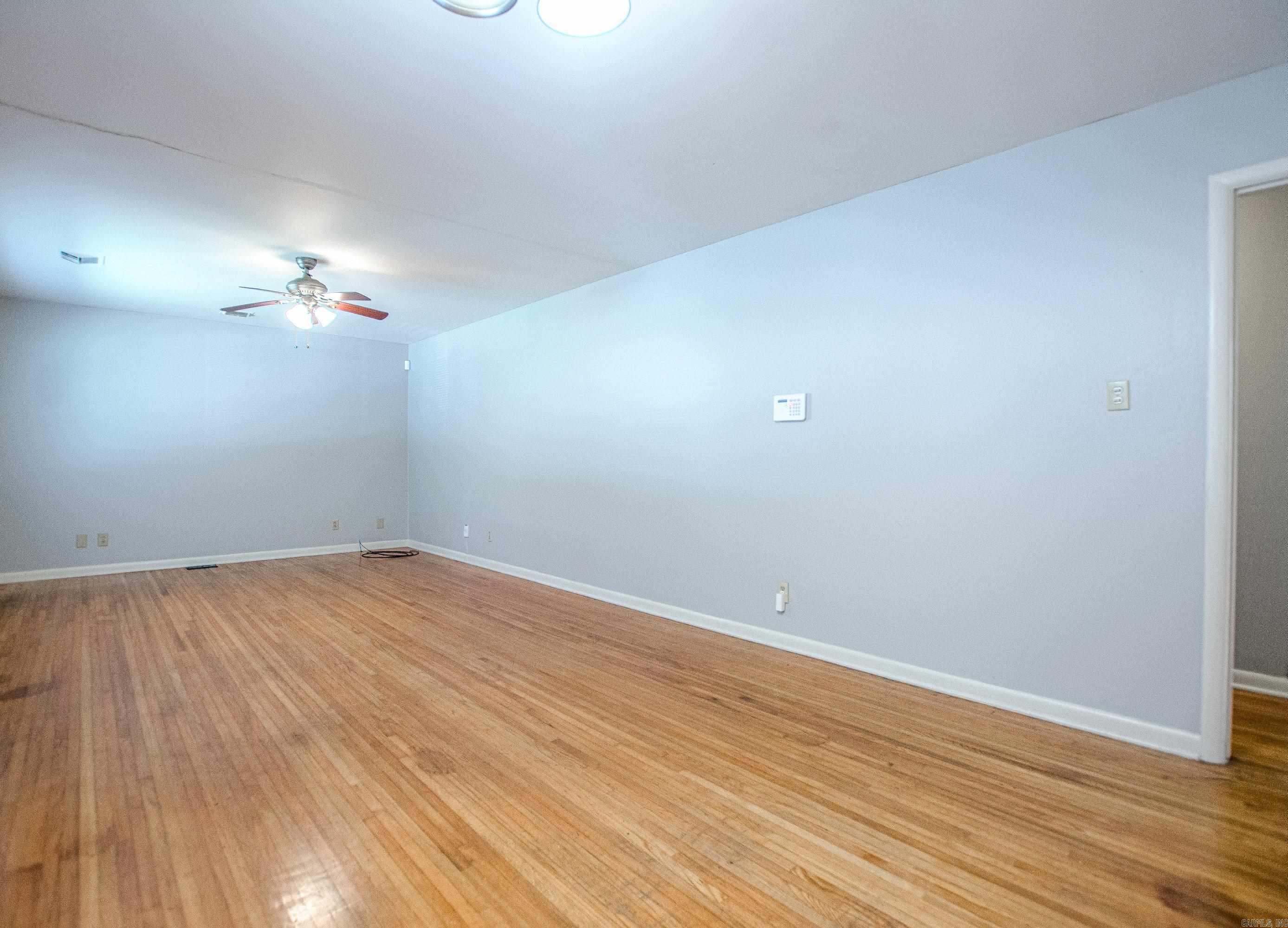4930 Oaklawn Dr.
