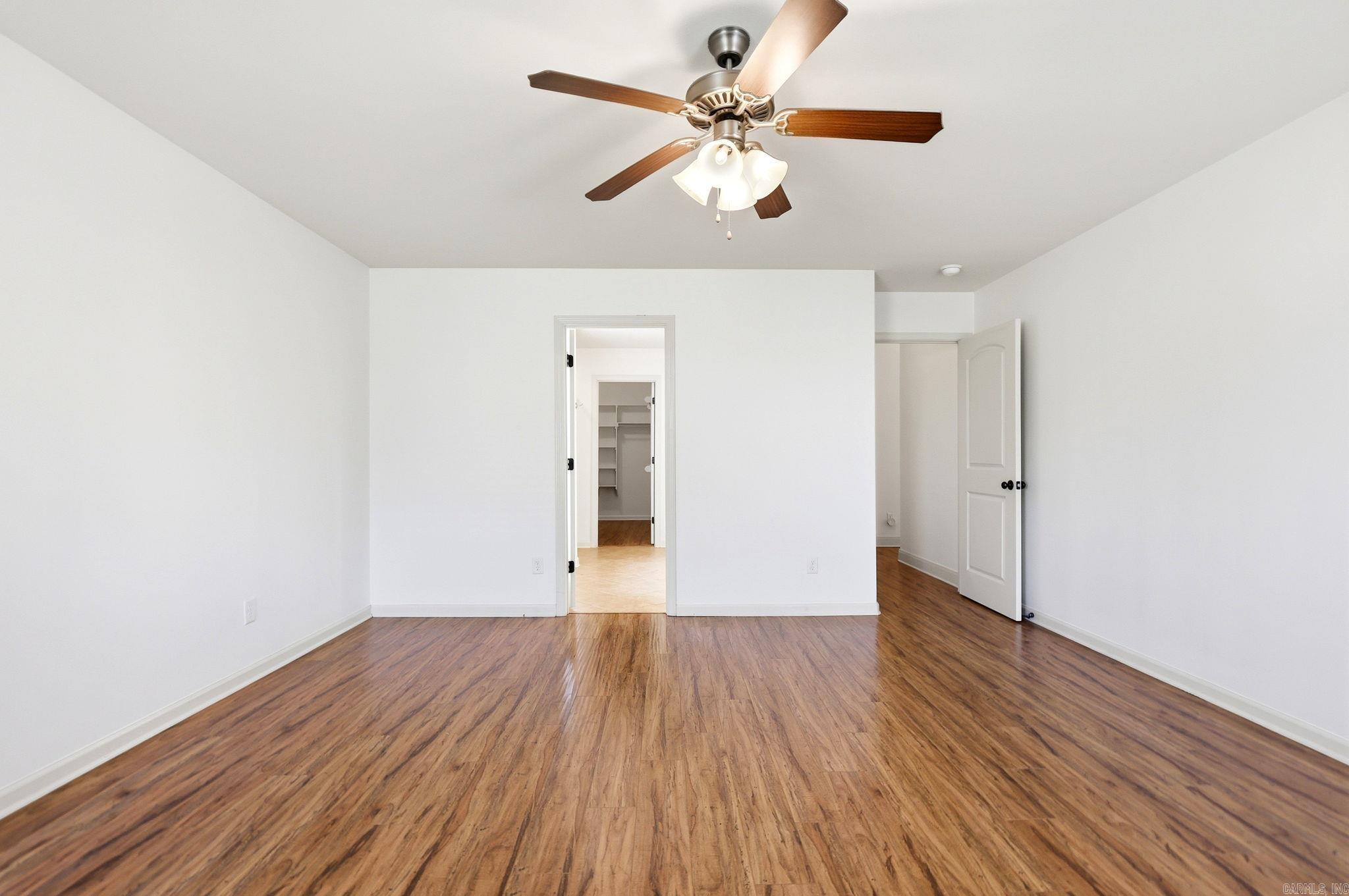 5400 Glenn Cove