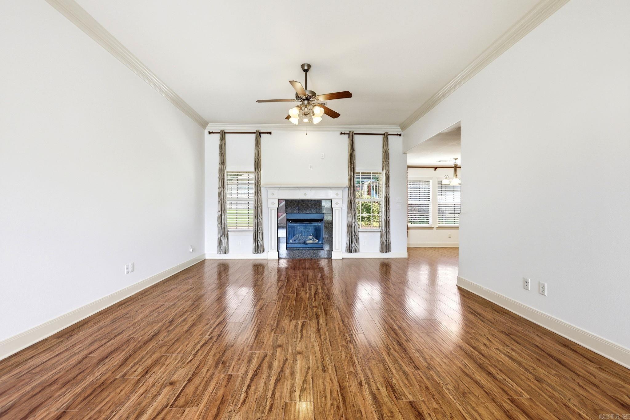 5400 Glenn Cove