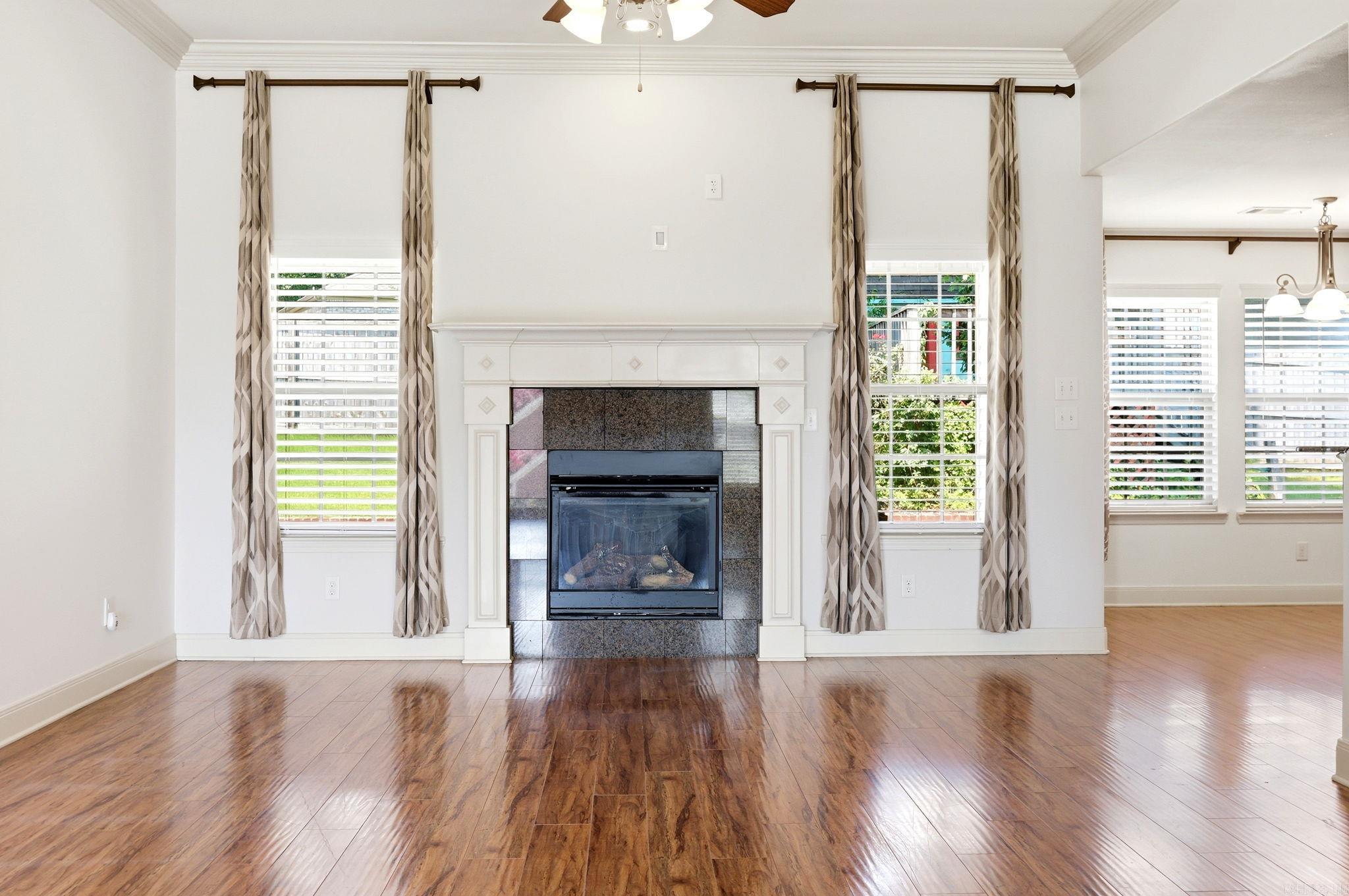 5400 Glenn Cove