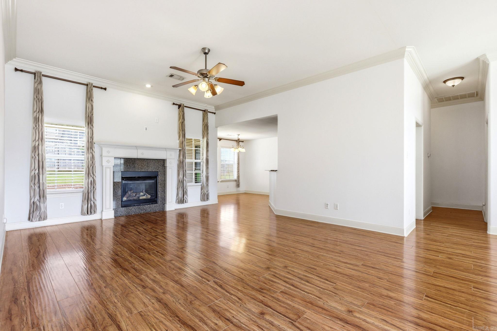 5400 Glenn Cove