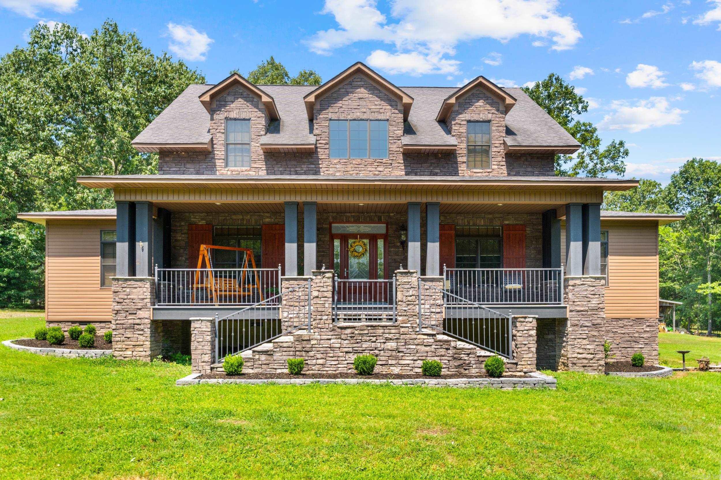 1919 Tudor Loop