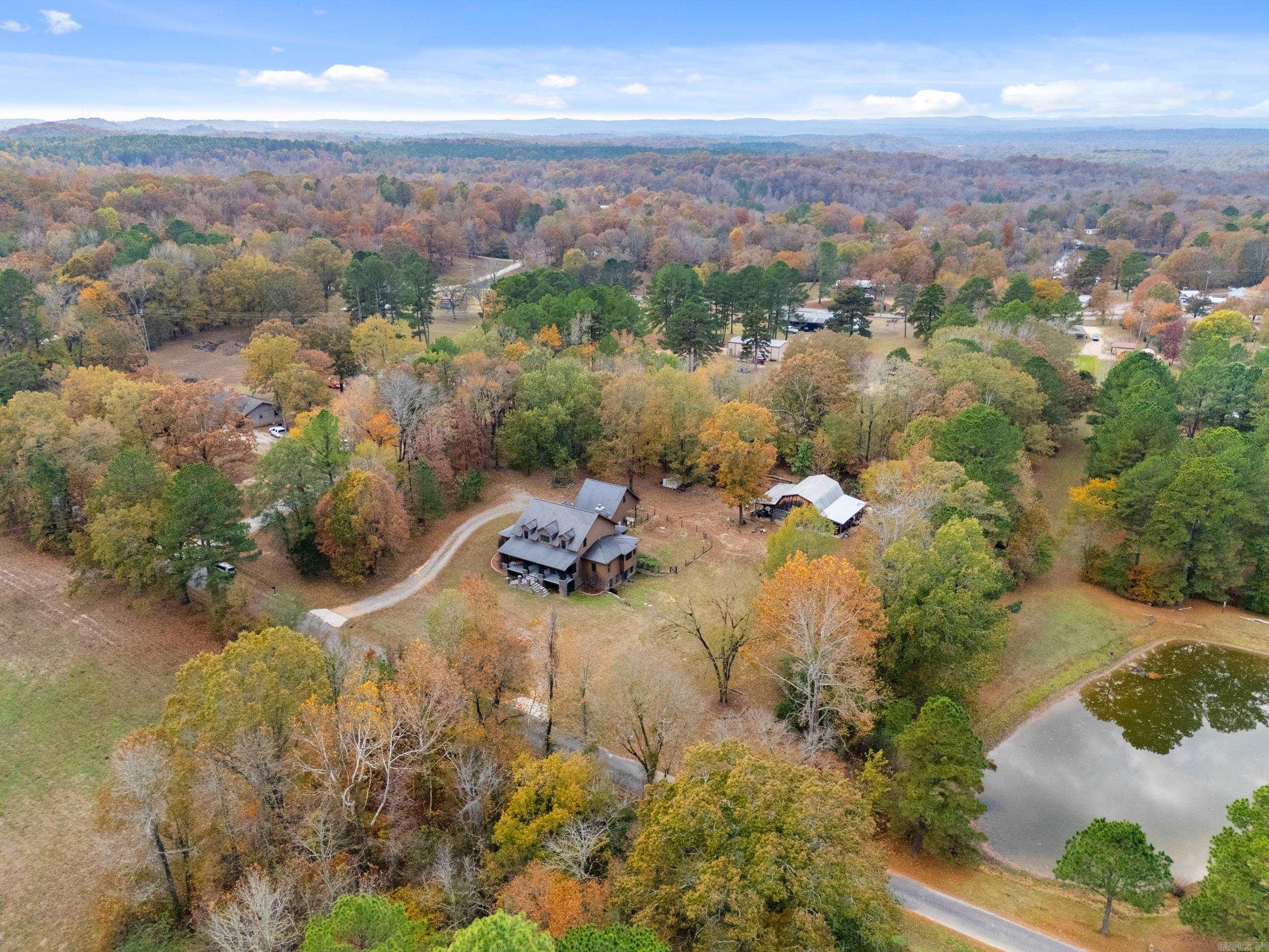 1919 Tudor Loop