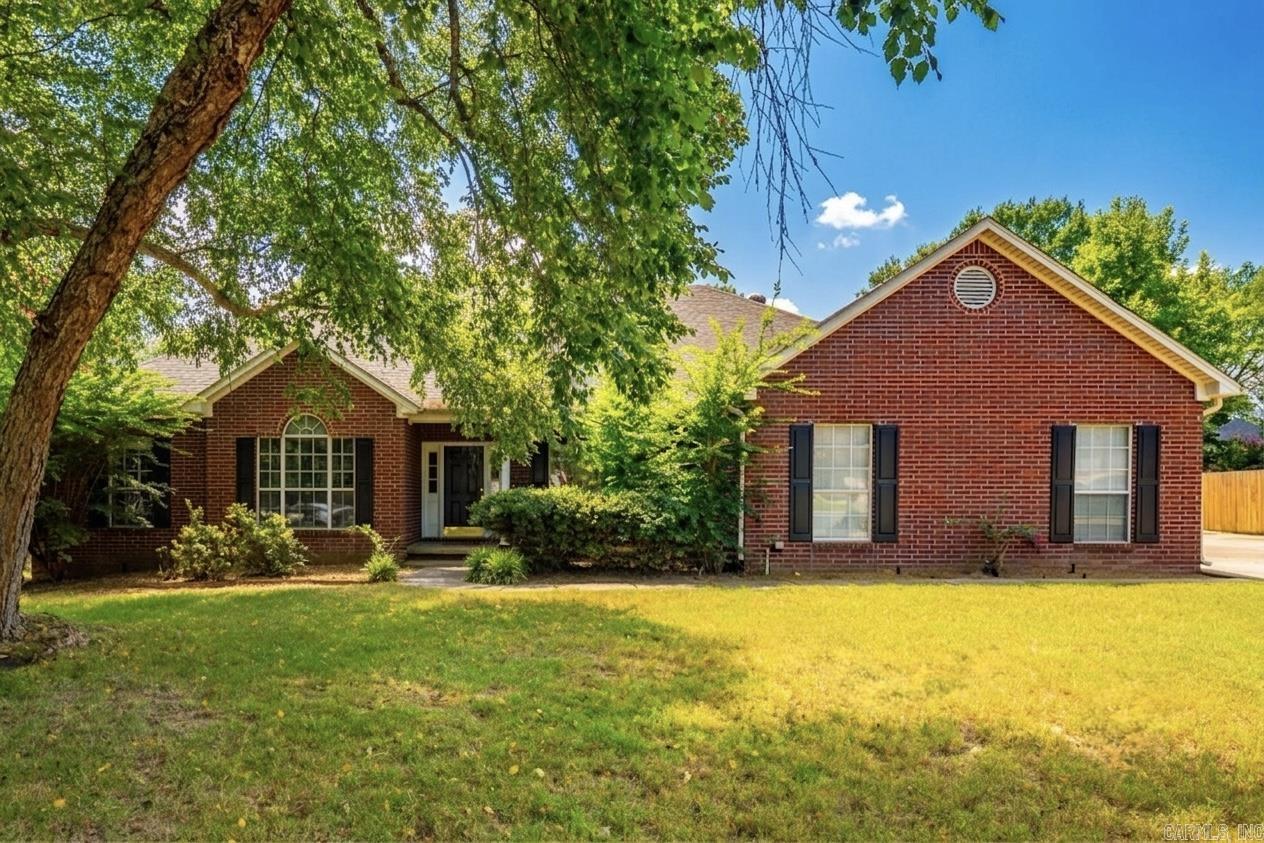 3255 Chrysler Cove