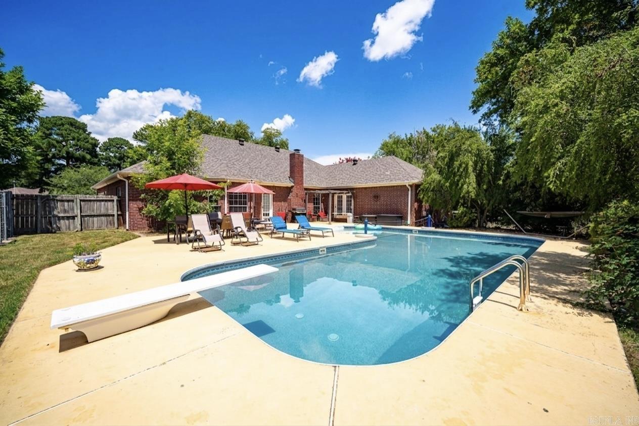 3255 Chrysler Cove