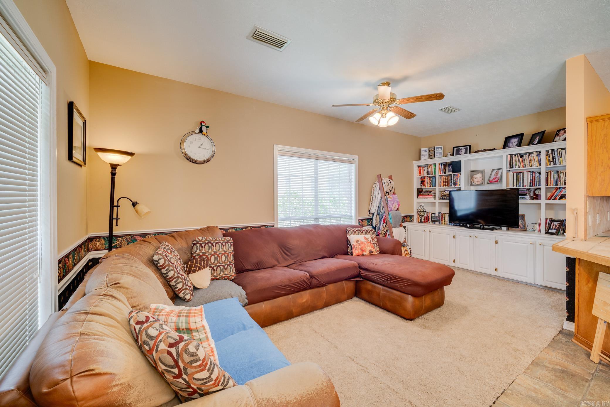 3255 Chrysler Cove