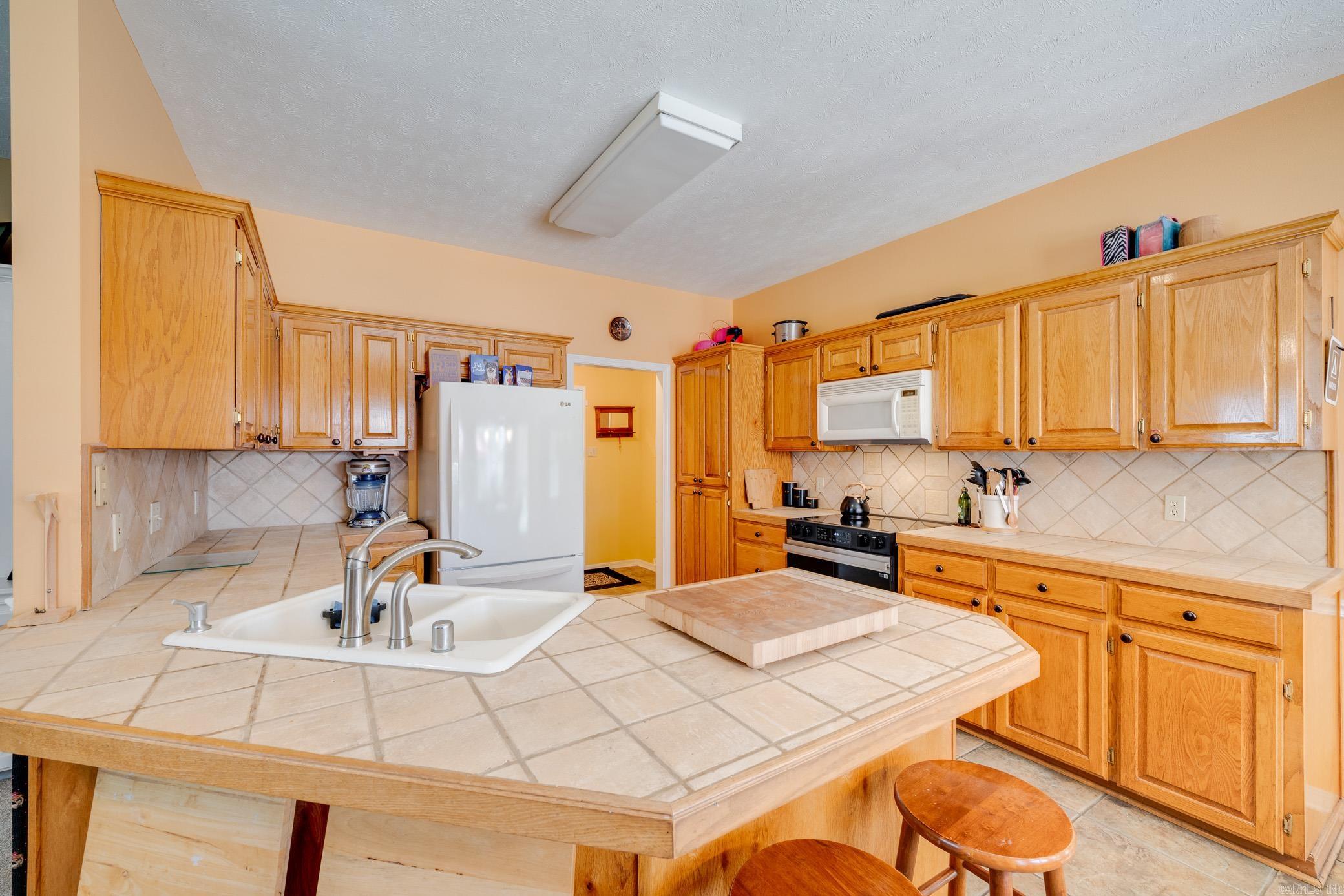 3255 Chrysler Cove