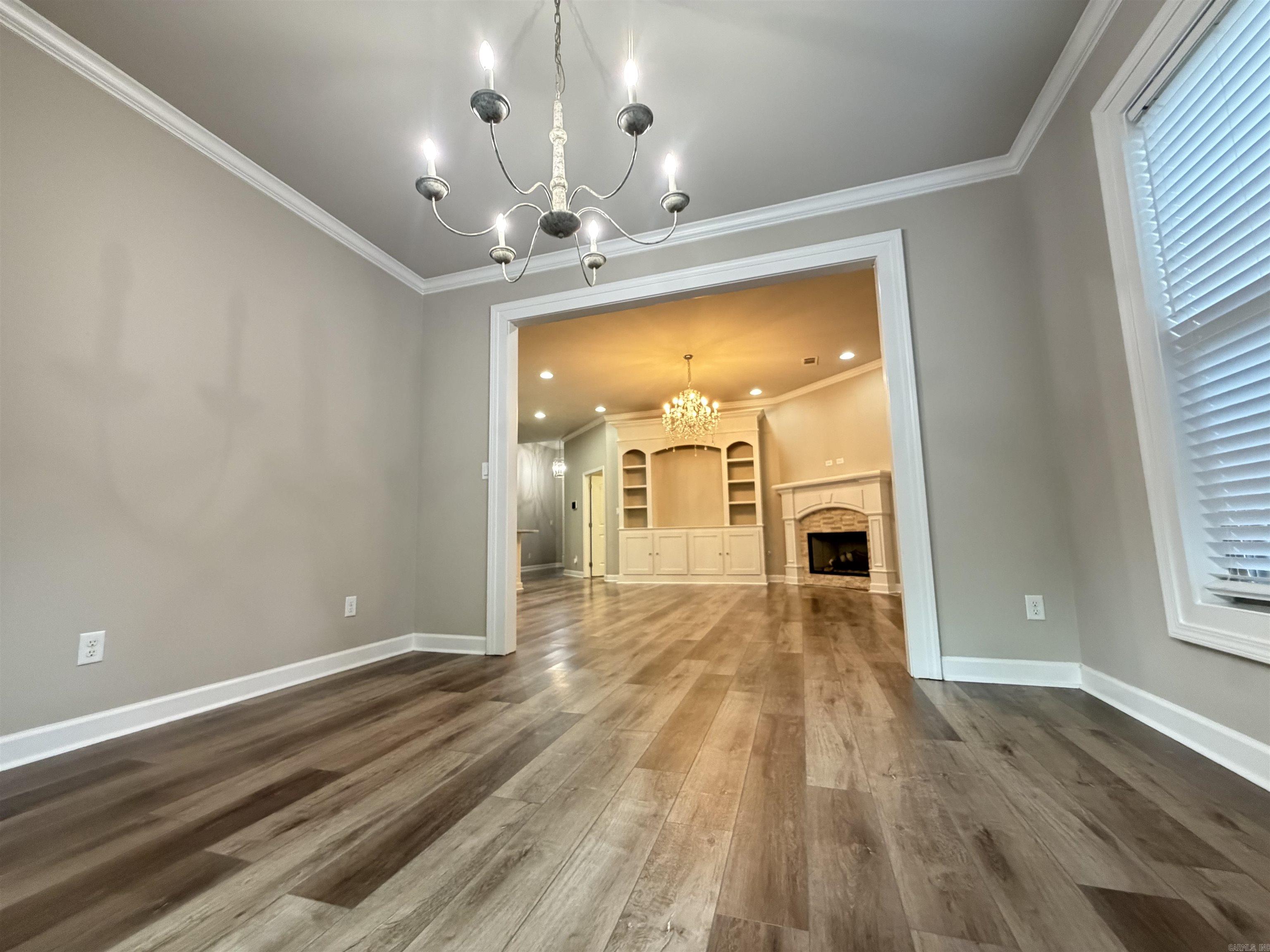 4 piper ln