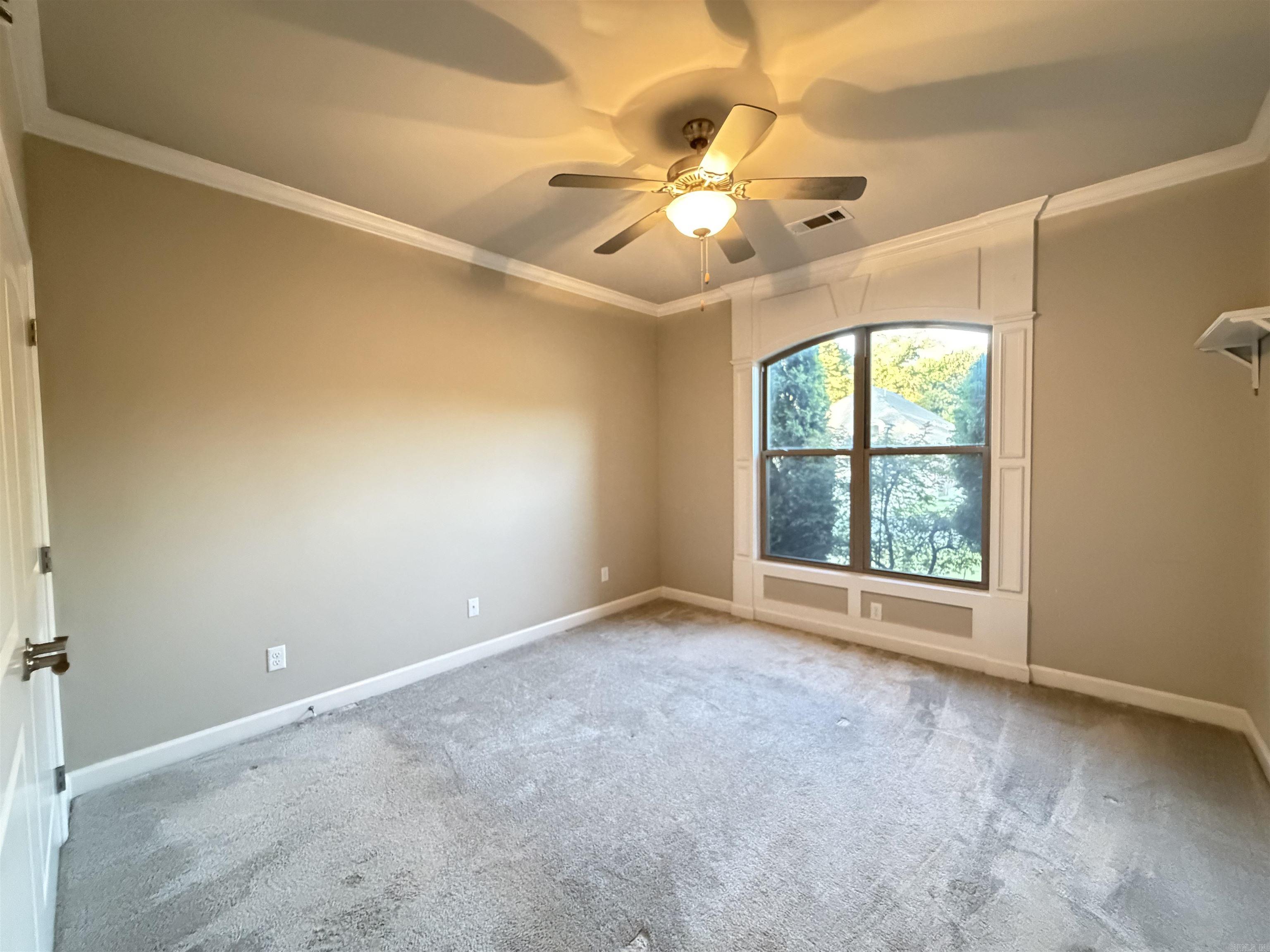 4 piper ln