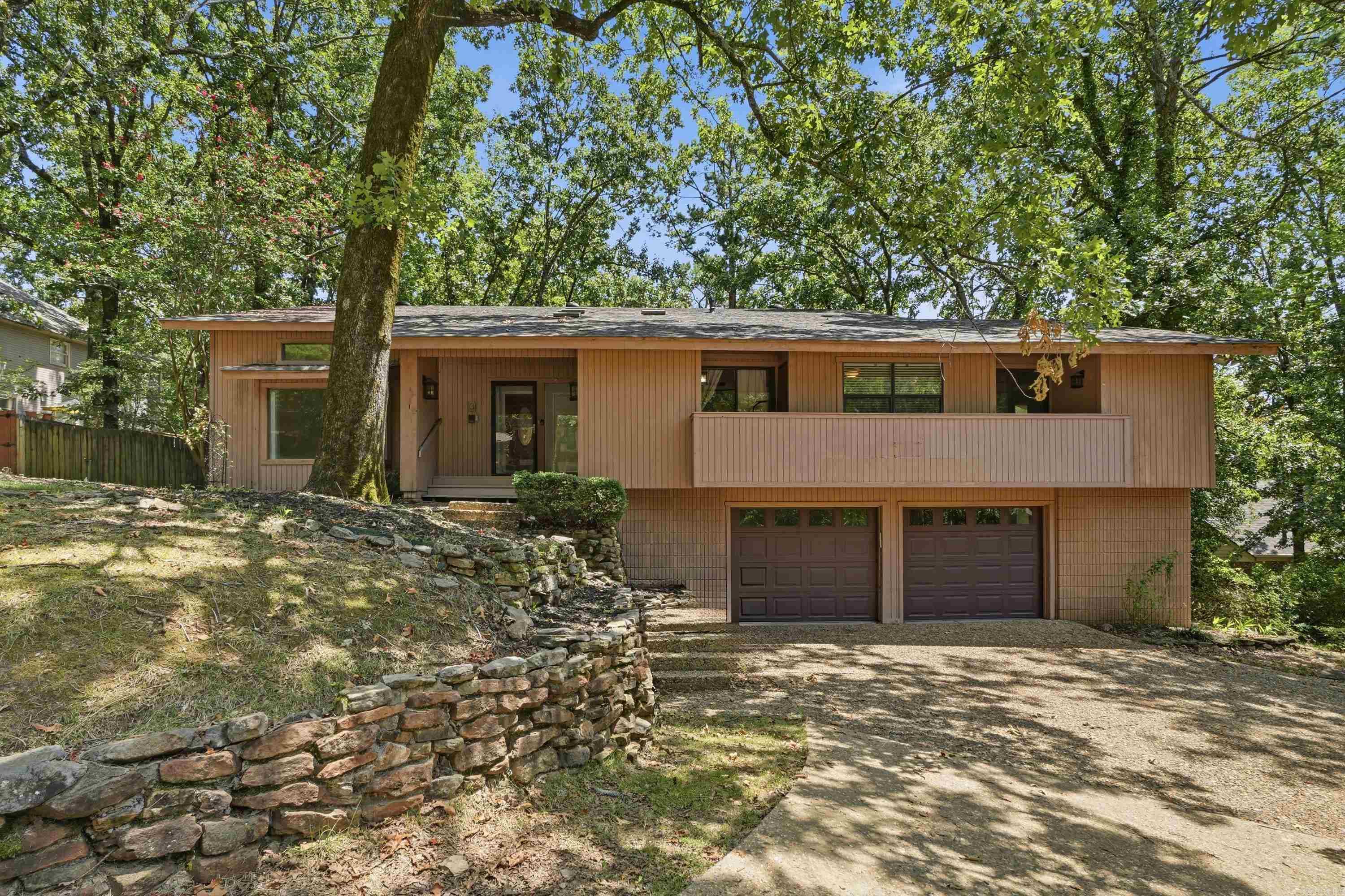3 Catina Ct