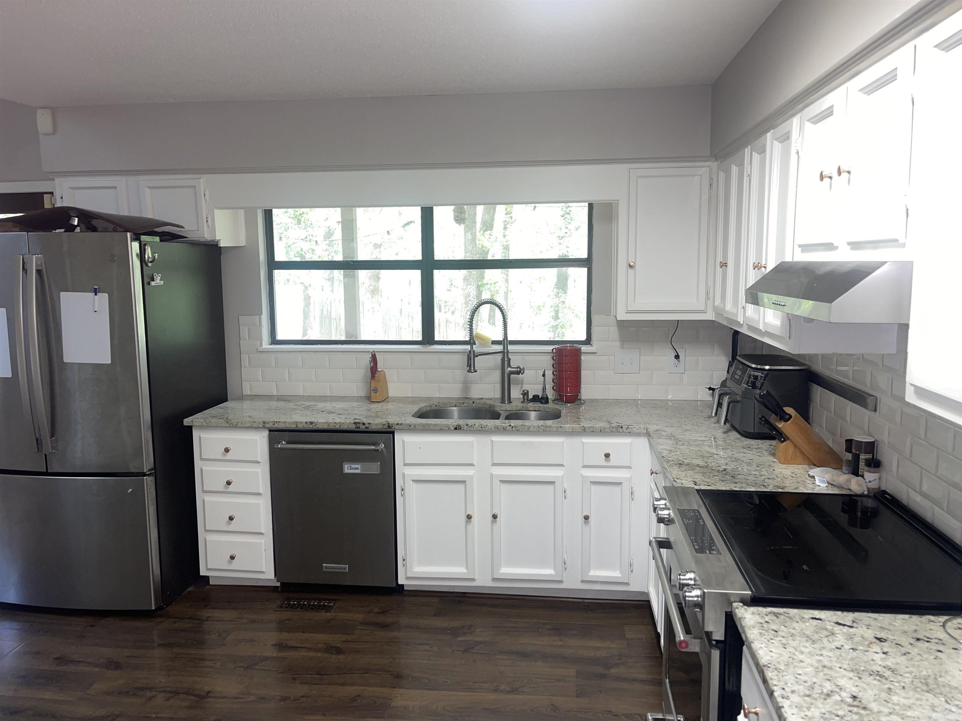 3 Catina Ct