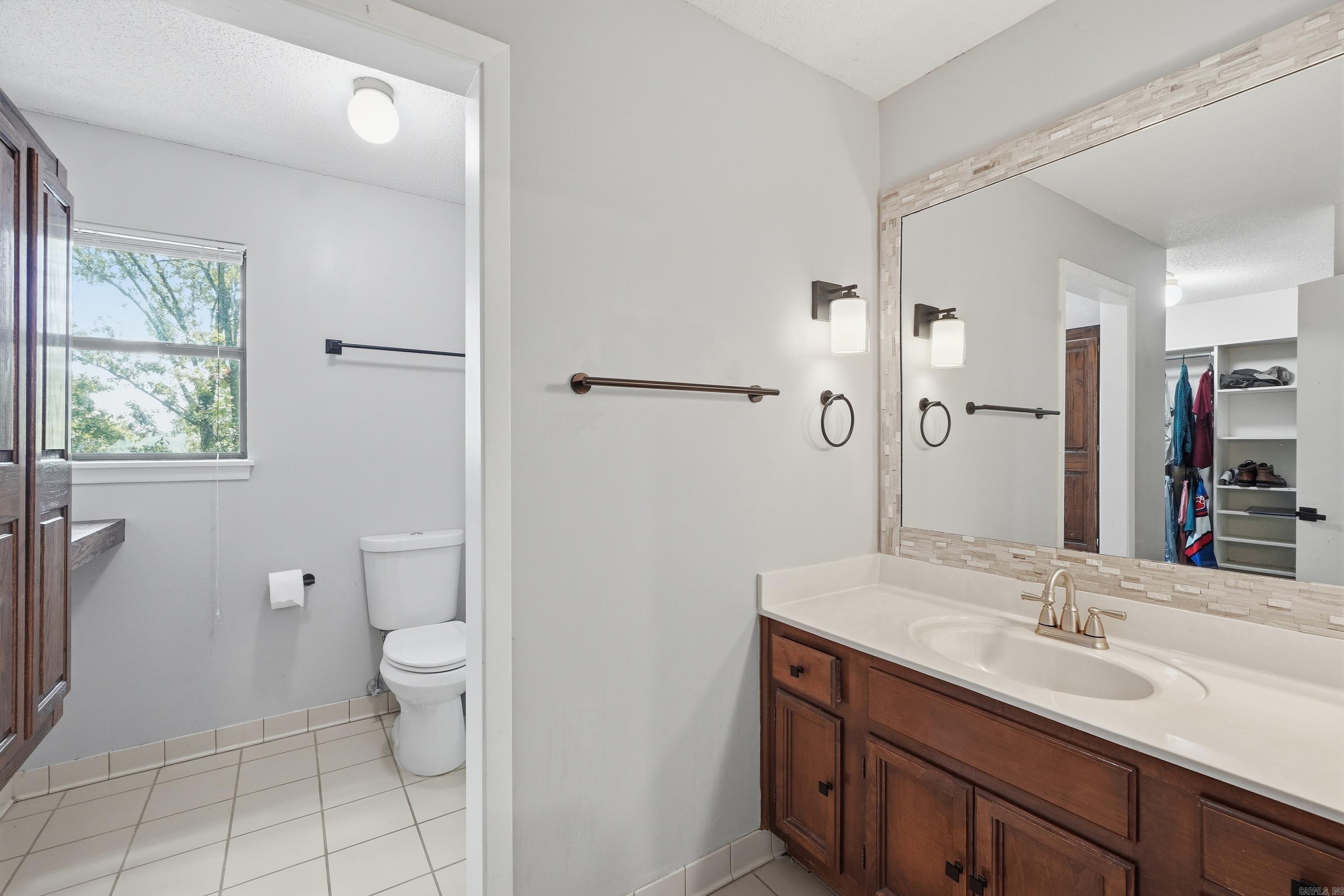 3 Catina Ct