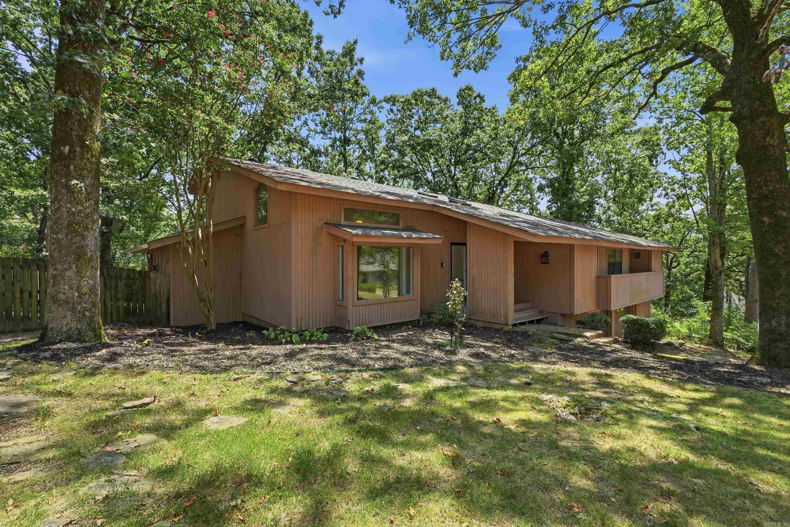 3 Catina Ct