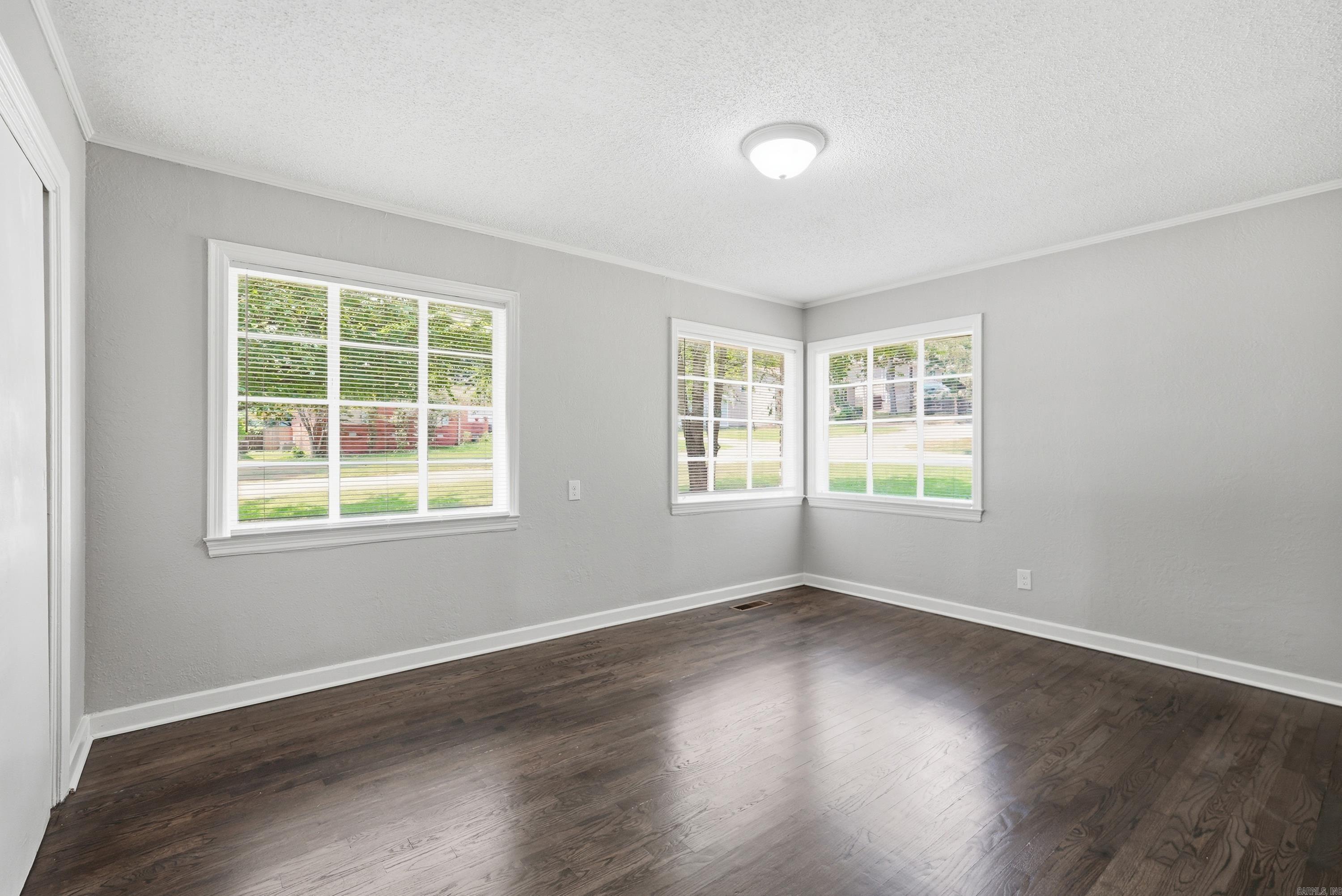 1303 Overview Drive