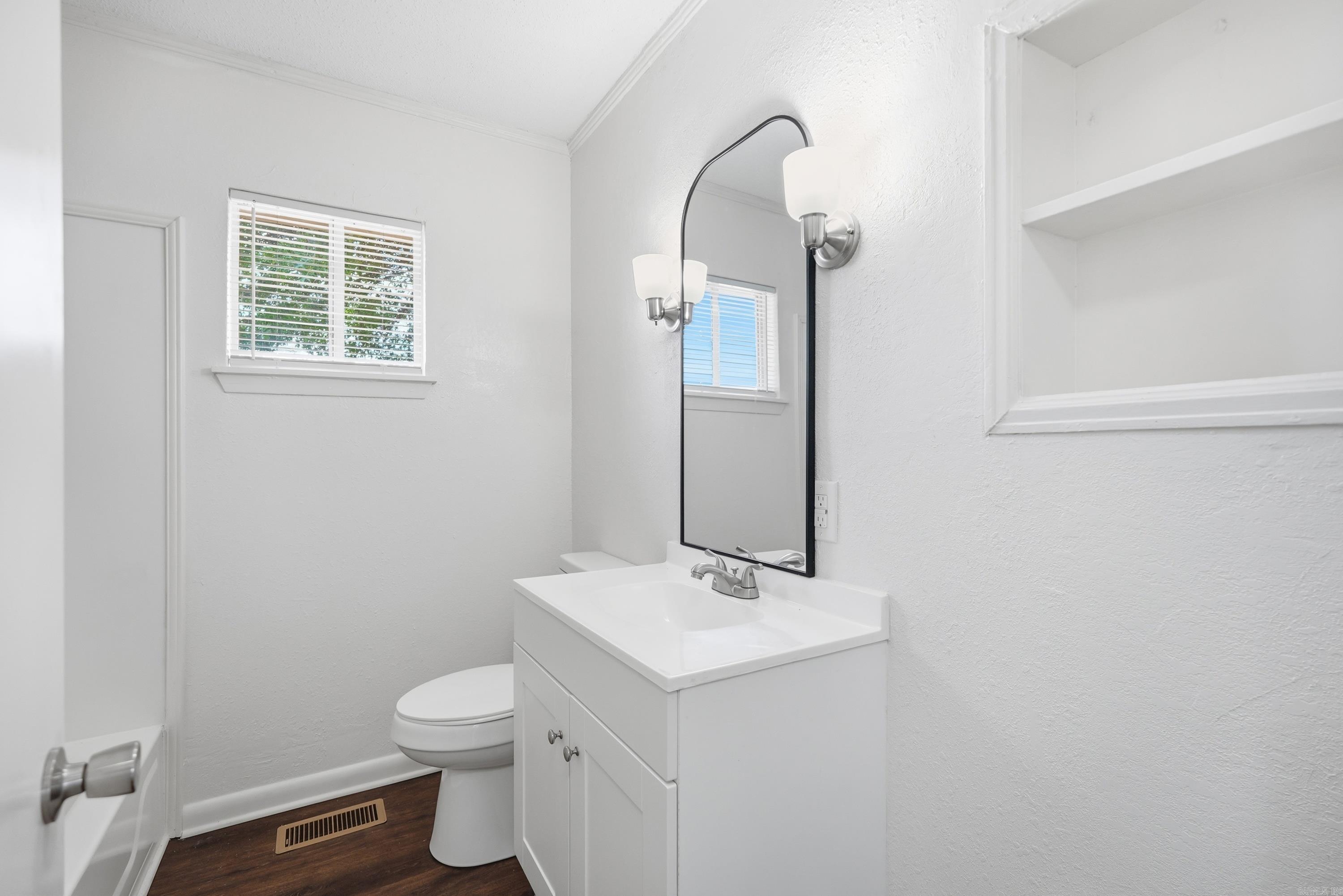 1303 Overview Drive