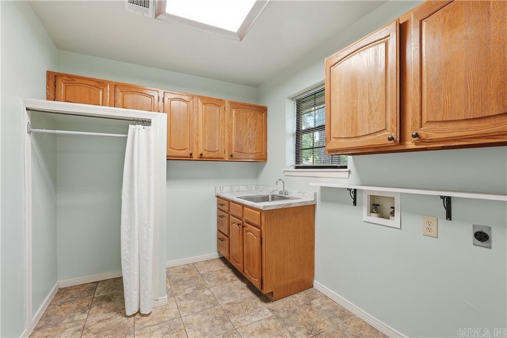 2503 W 2Nd Pl Place