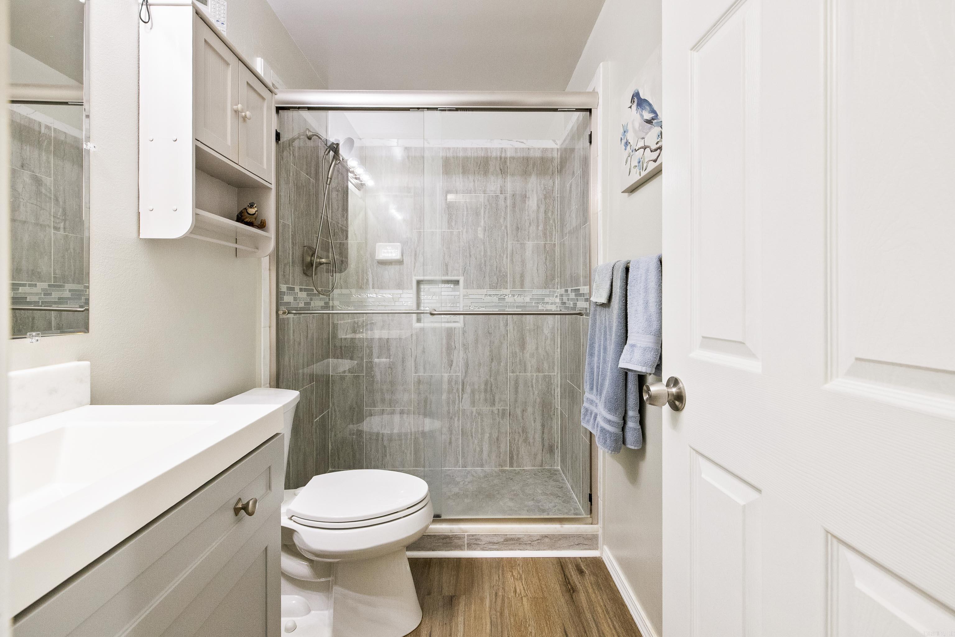 1403 Overview Cove
