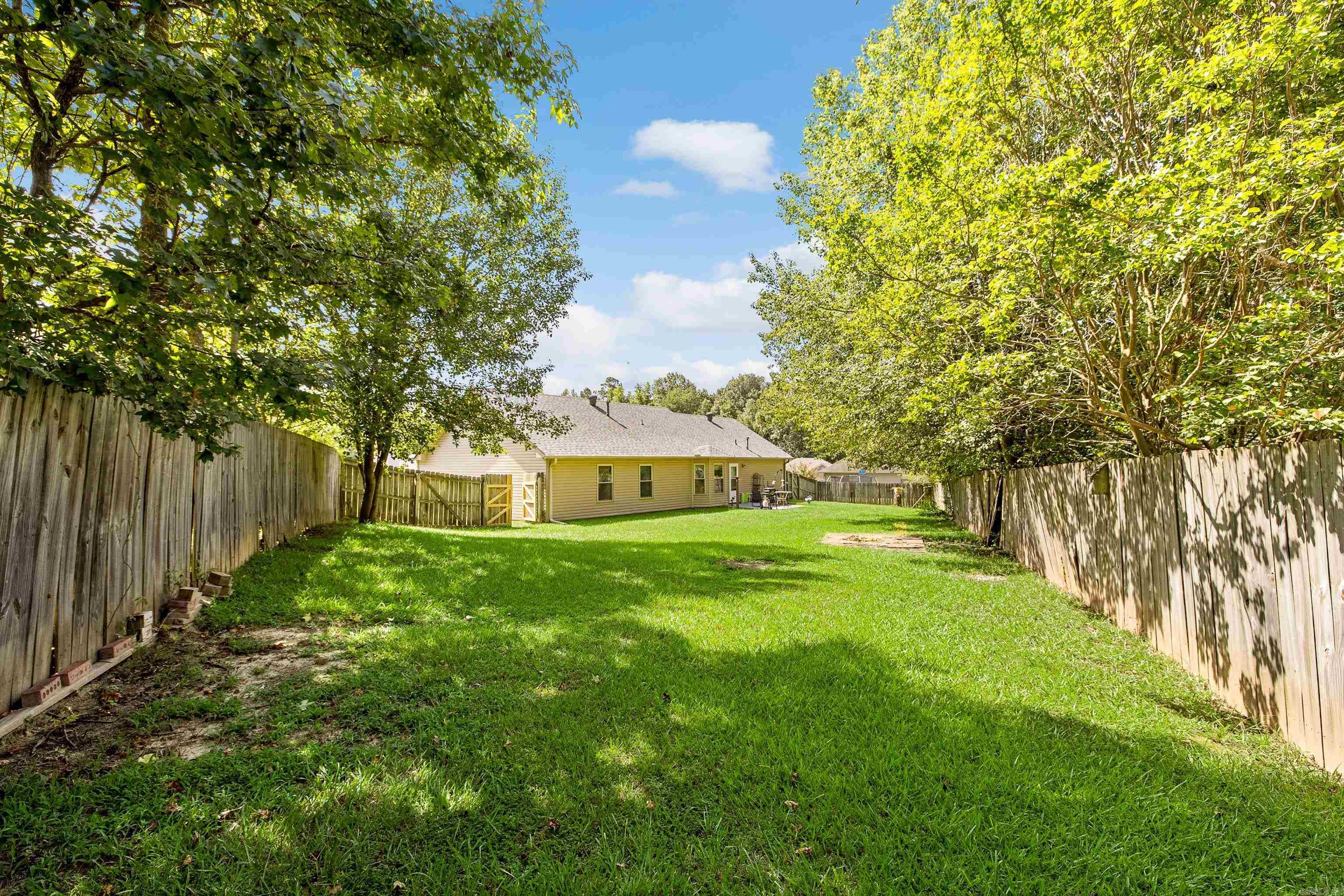 1403 Overview Cove