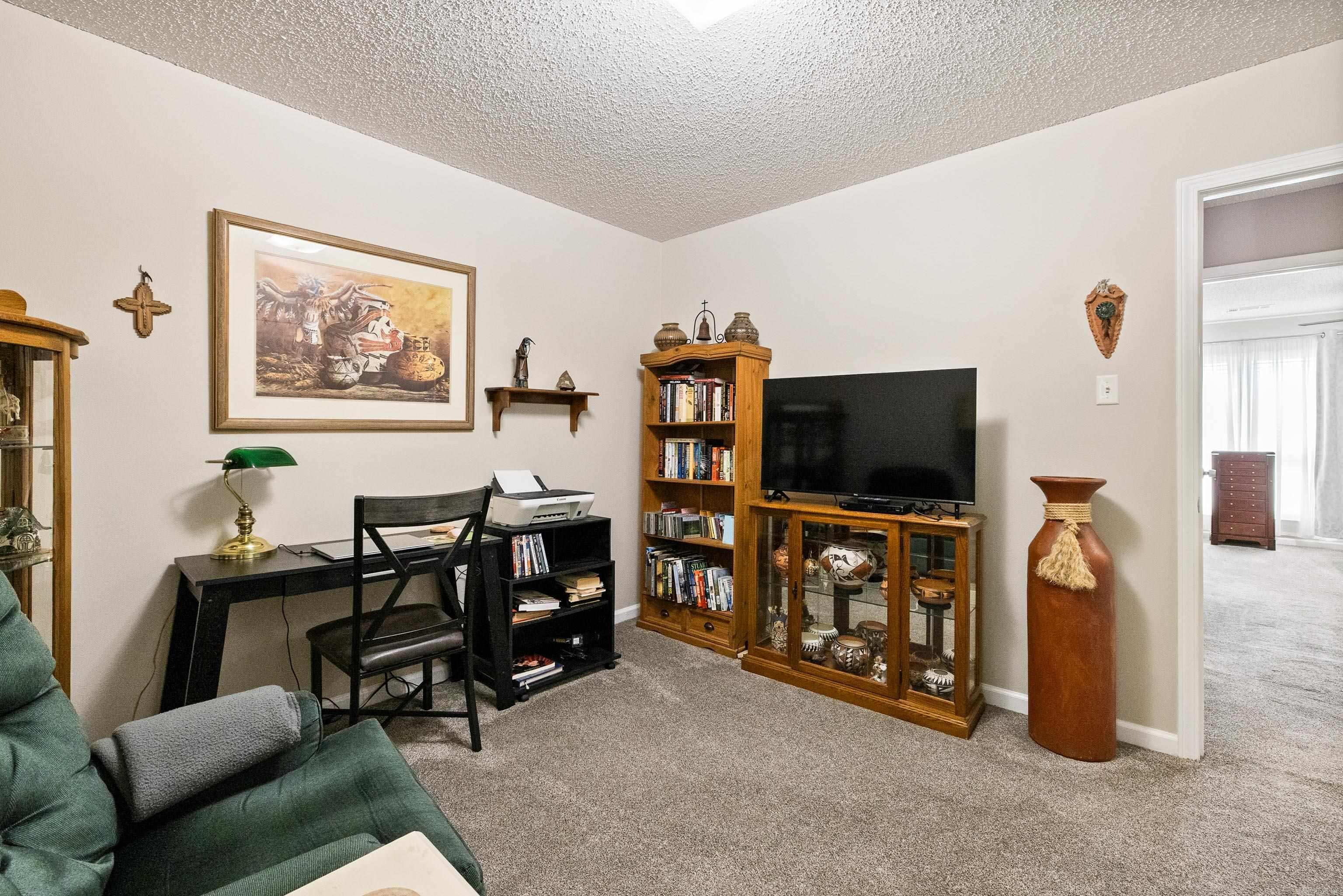 1403 Overview Cove