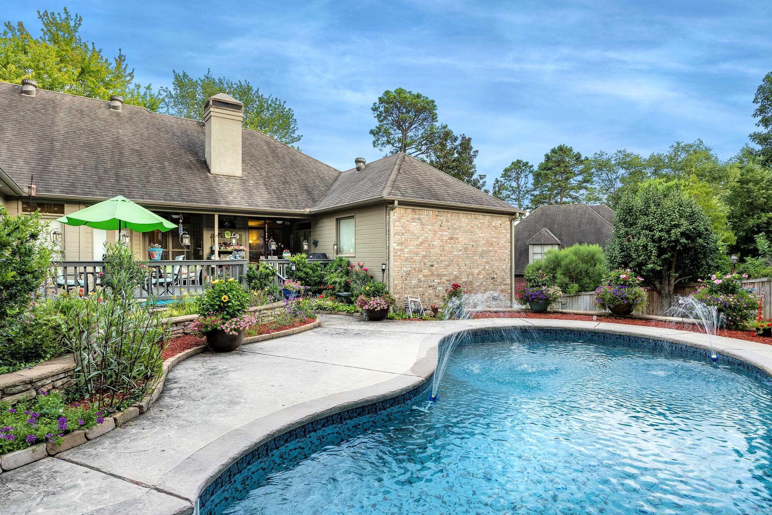 6 Piney Lane