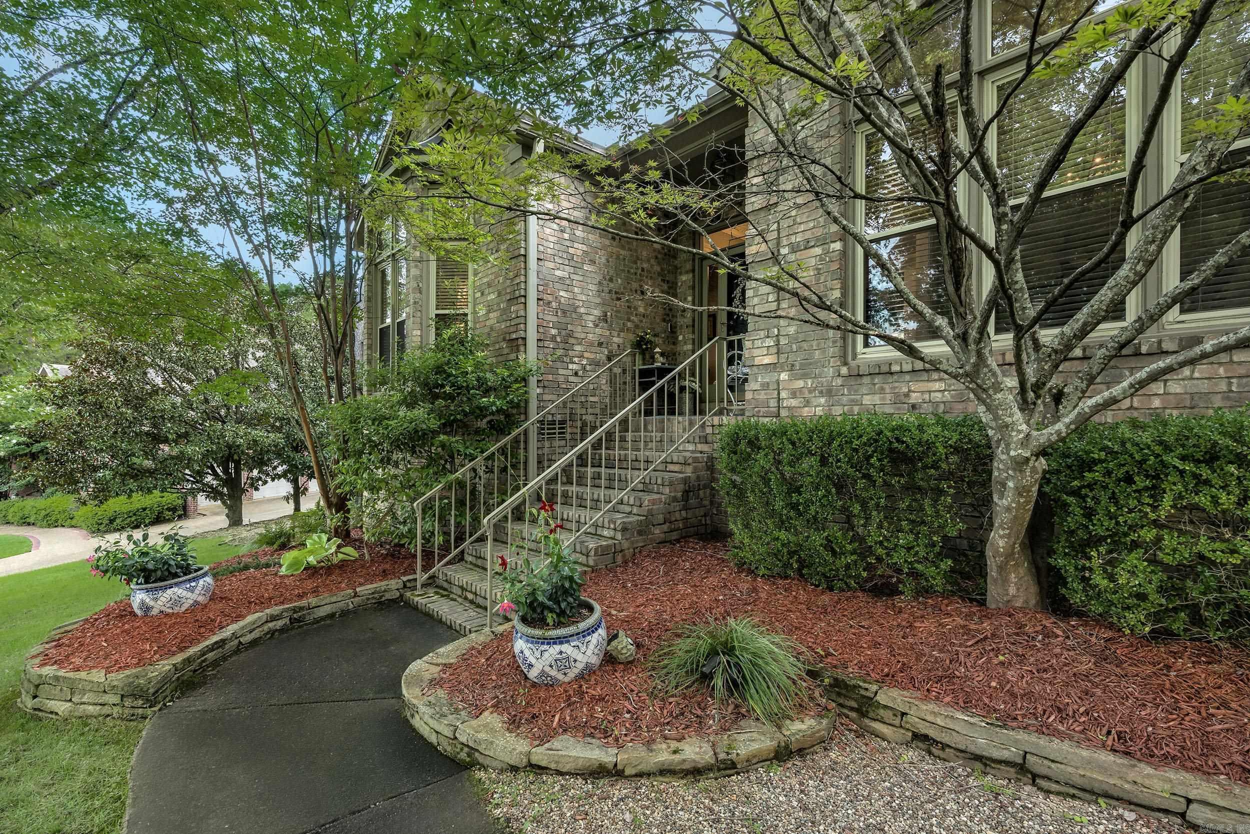 6 Piney Lane