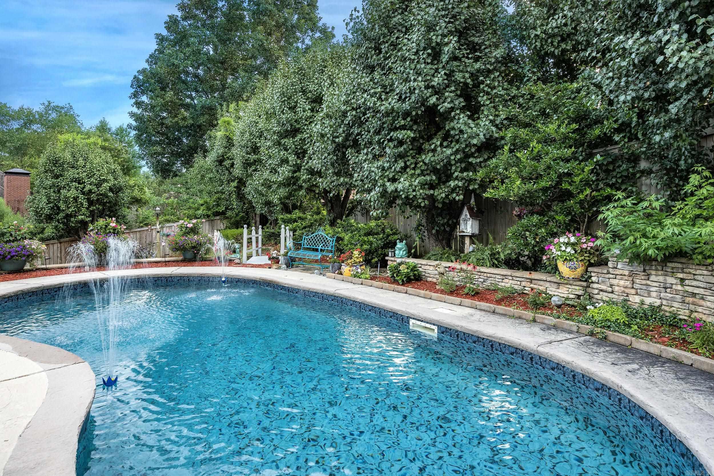 6 Piney Lane