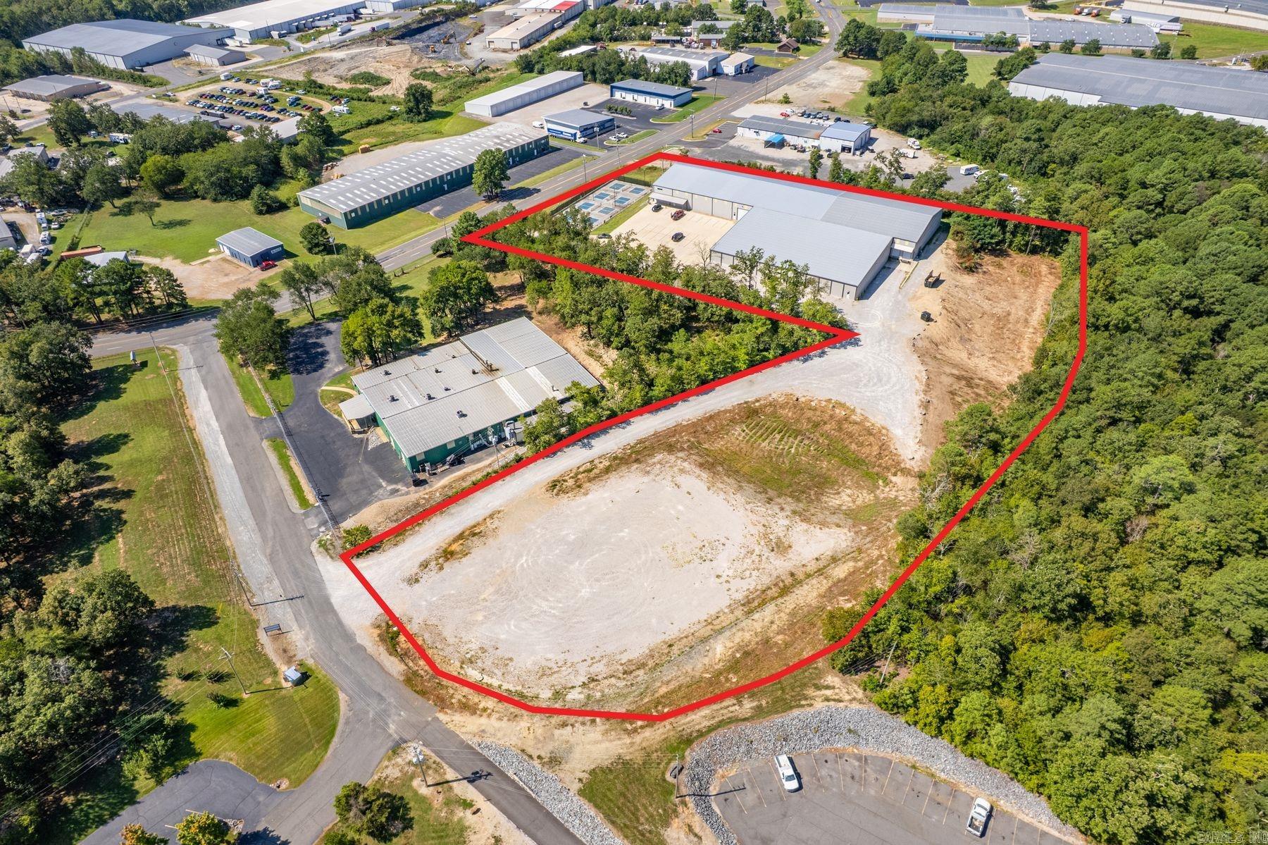 736 (5k-sf) Mid America Boulevard