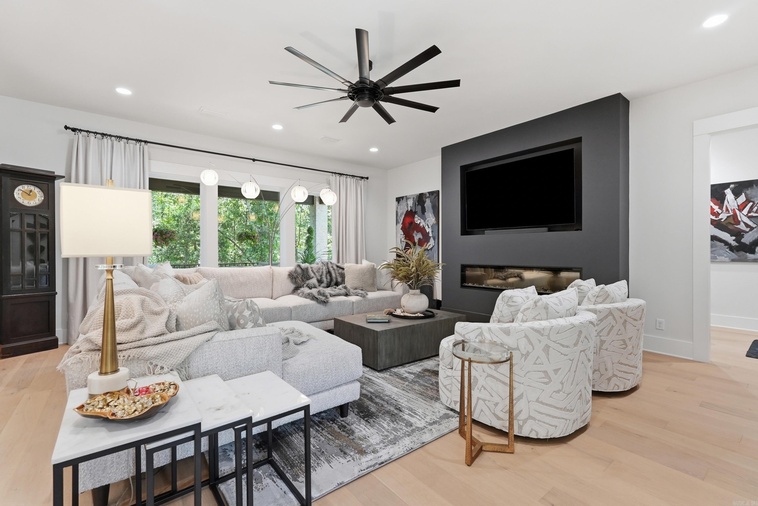 5935 Brush Creek Loop