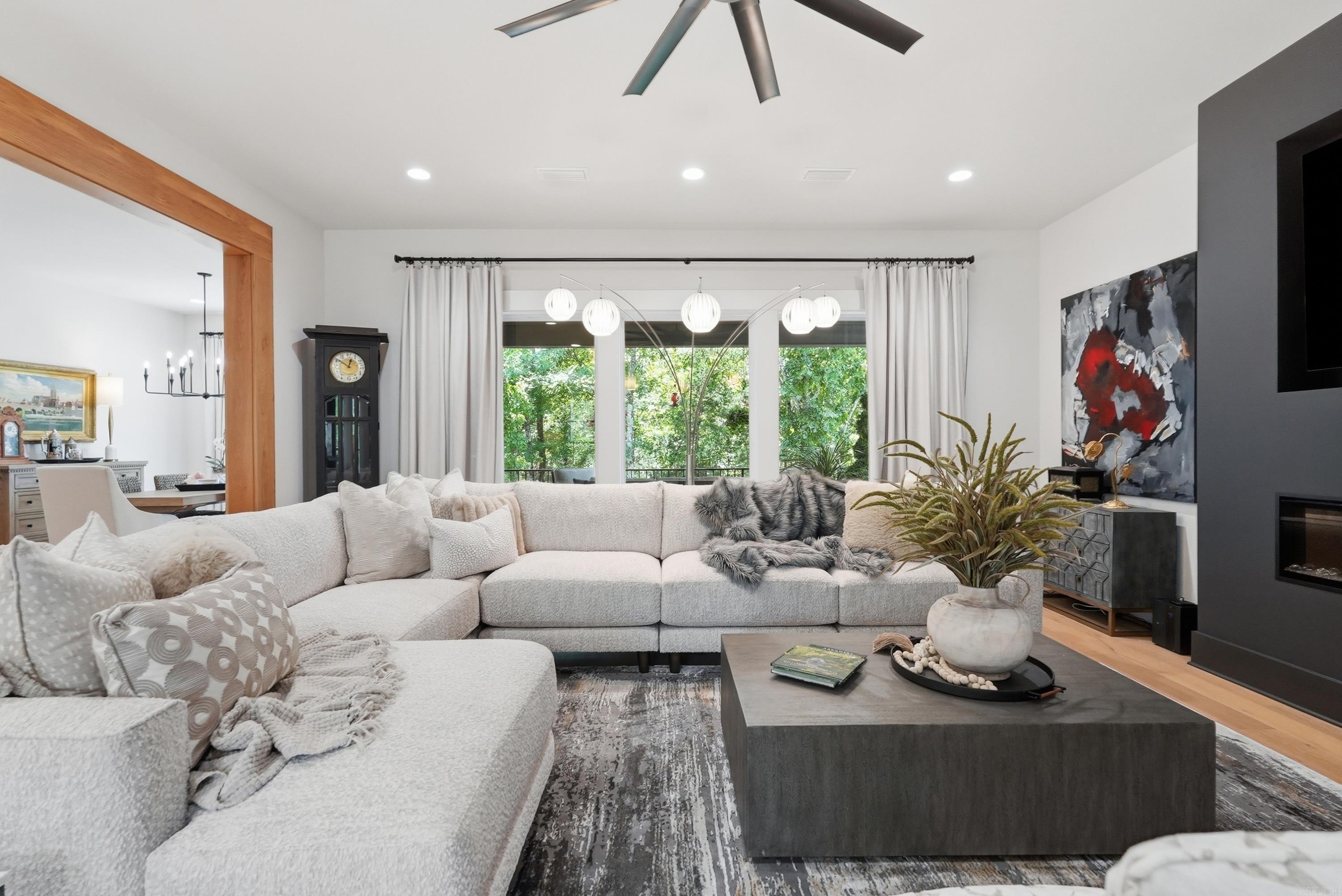 5935 Brush Creek Loop