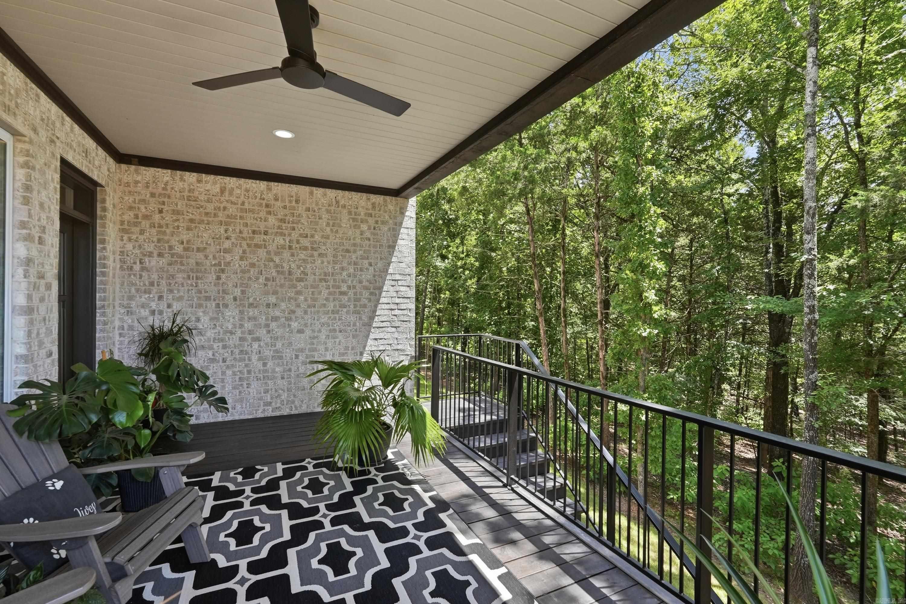 5935 Brush Creek Loop