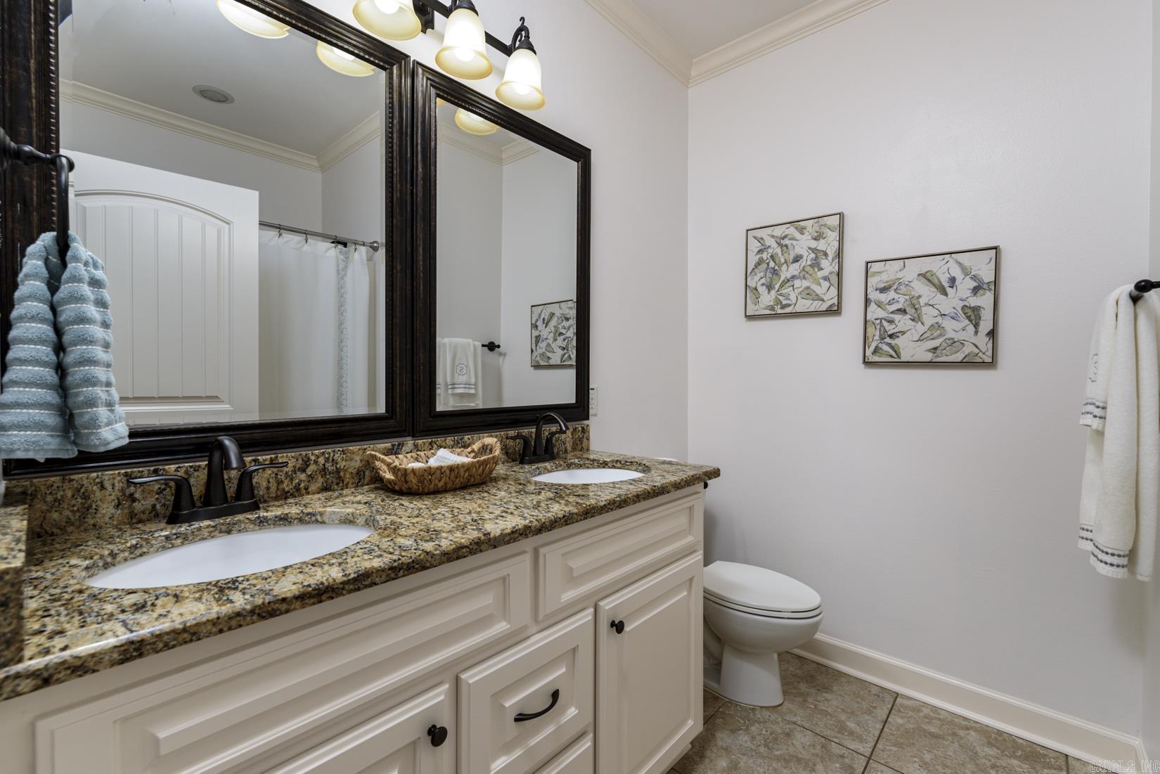 1308 Oak Glenn Place