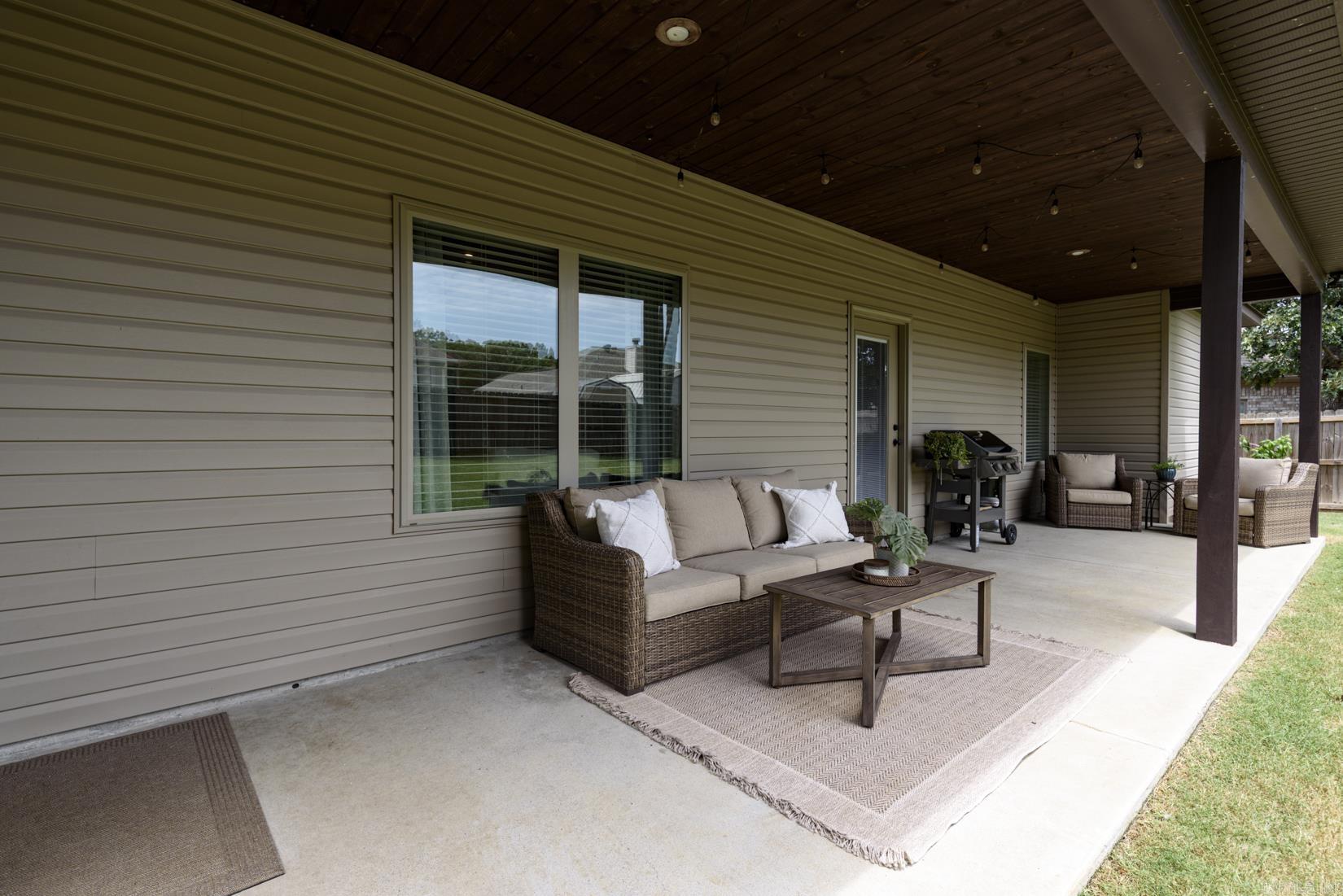 1308 Oak Glenn Place