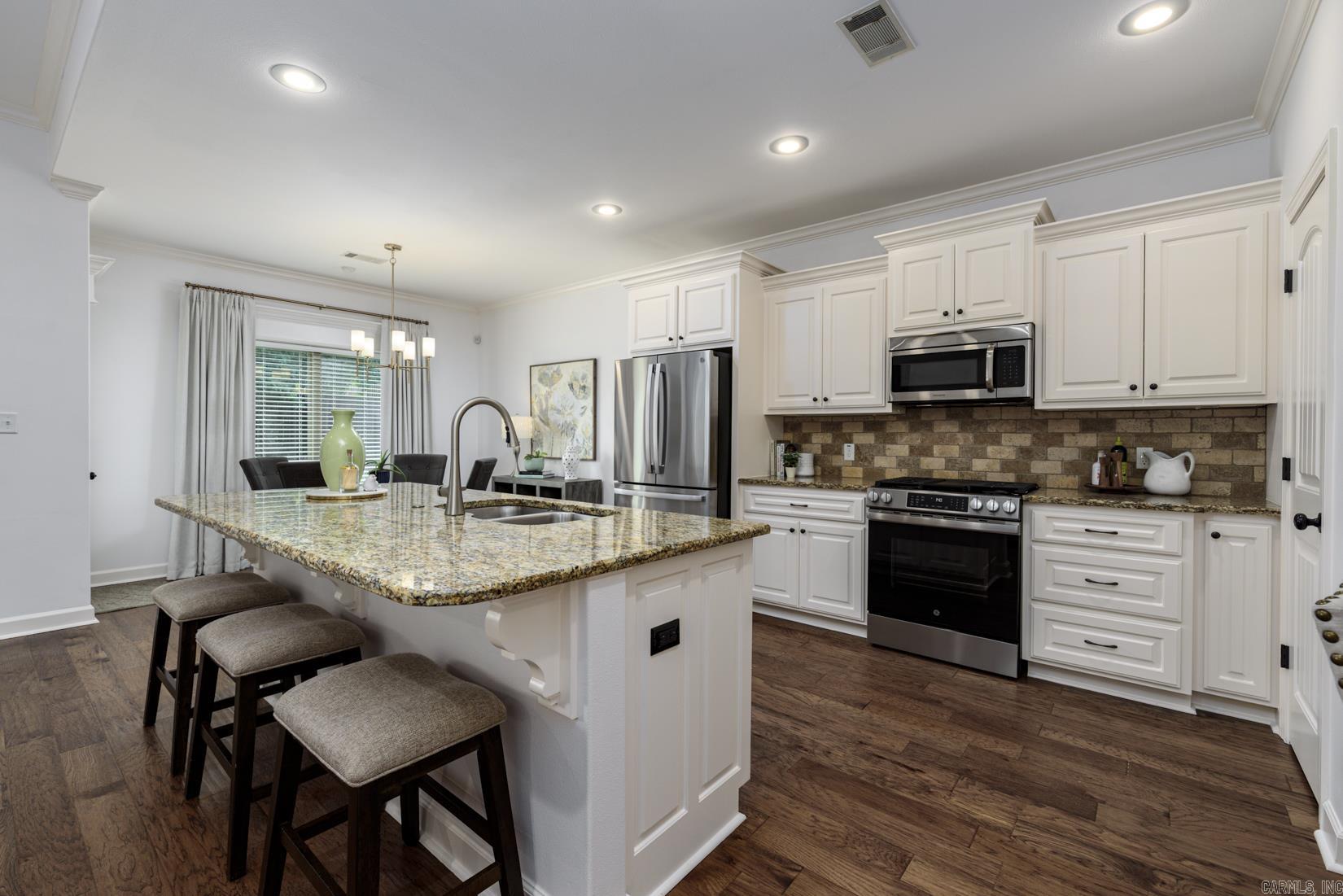 1308 Oak Glenn Place