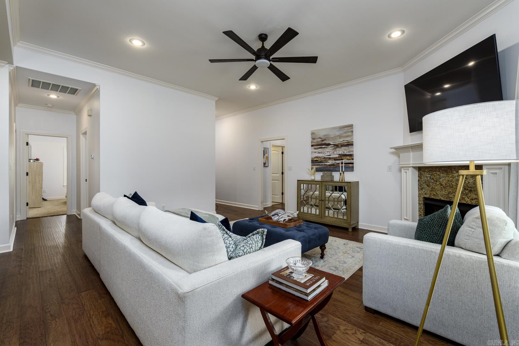 1308 Oak Glenn Place