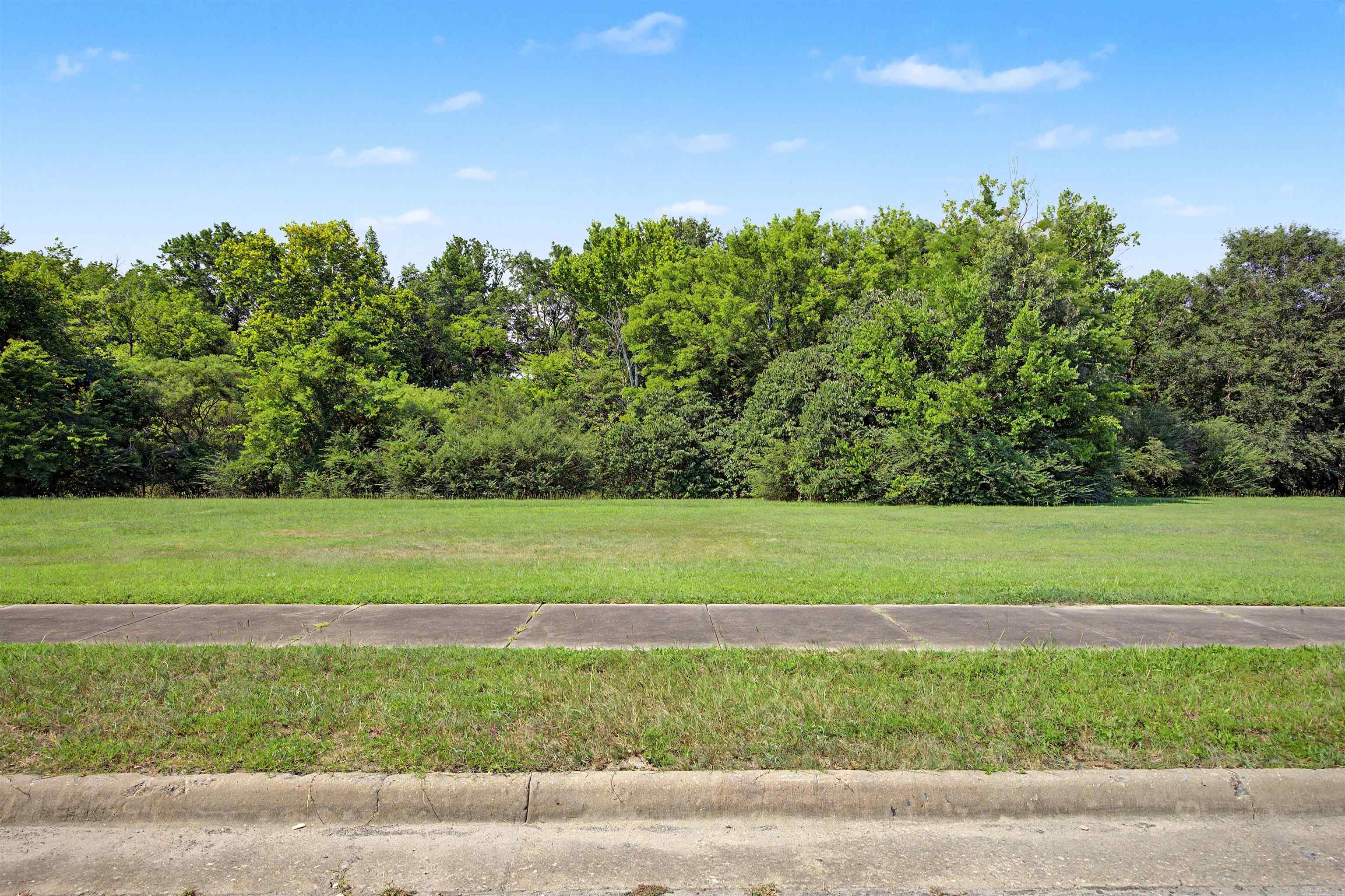 14 Otter Creek Ct