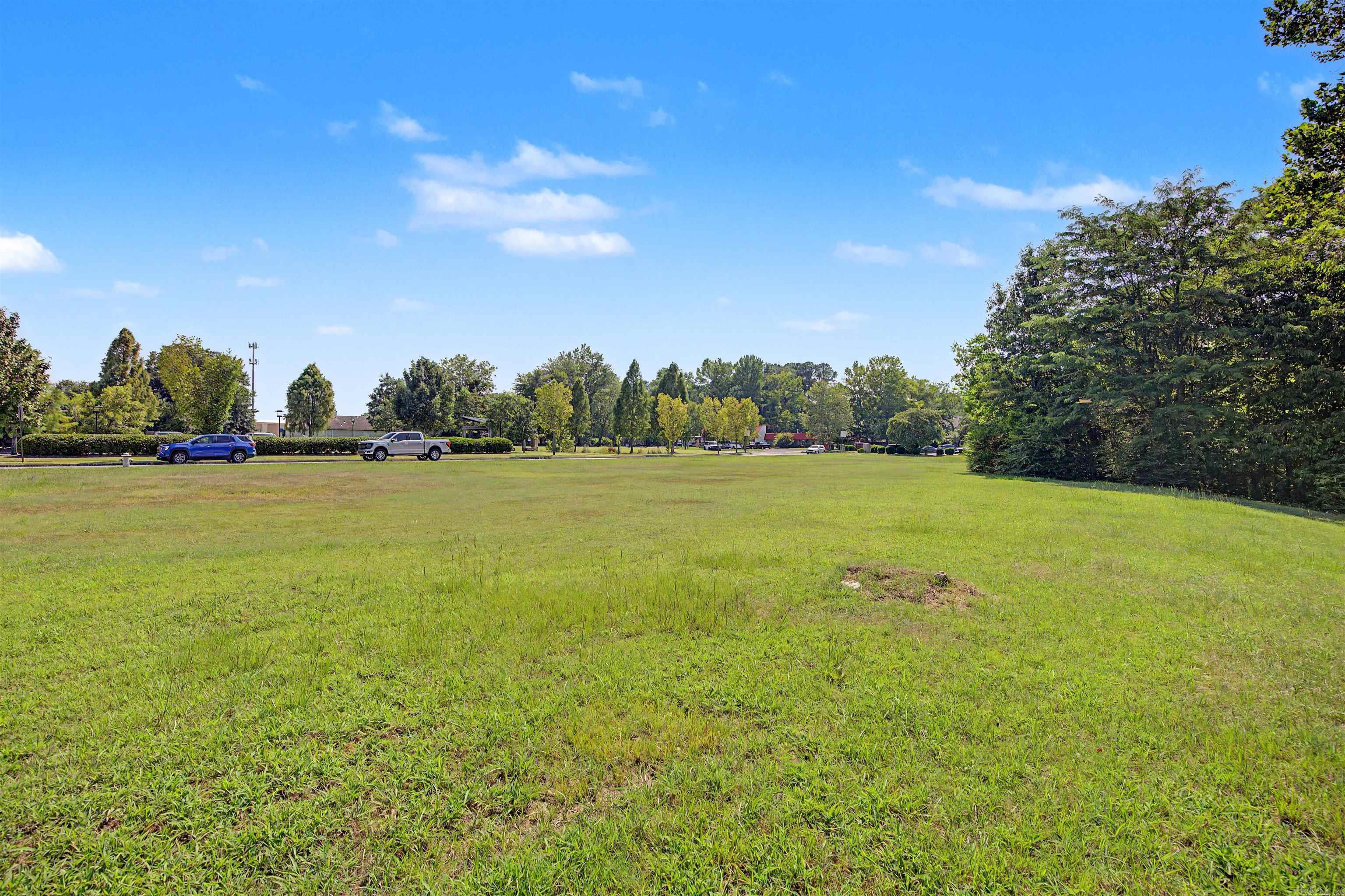 14 Otter Creek Ct