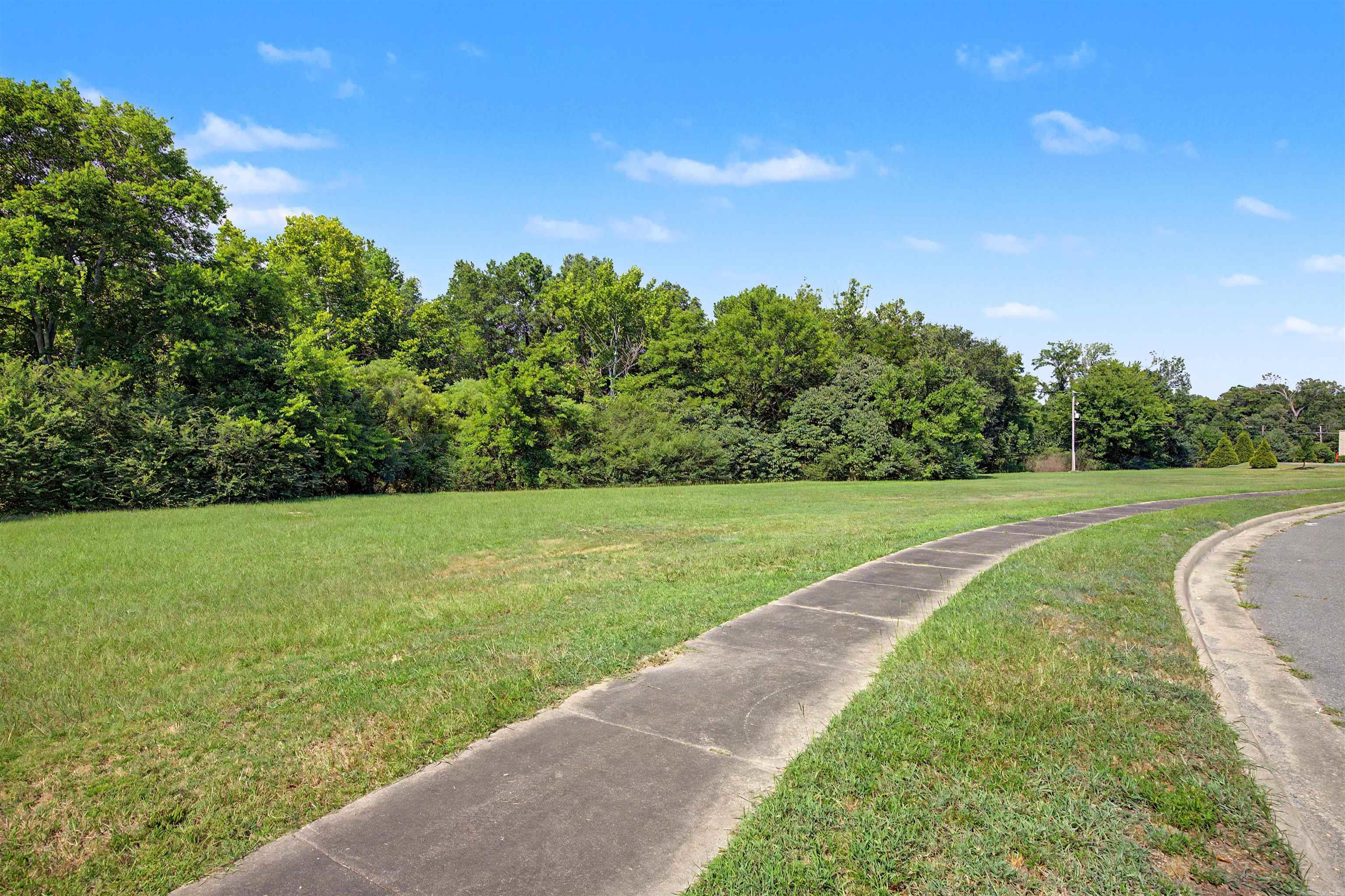 14 Otter Creek Ct