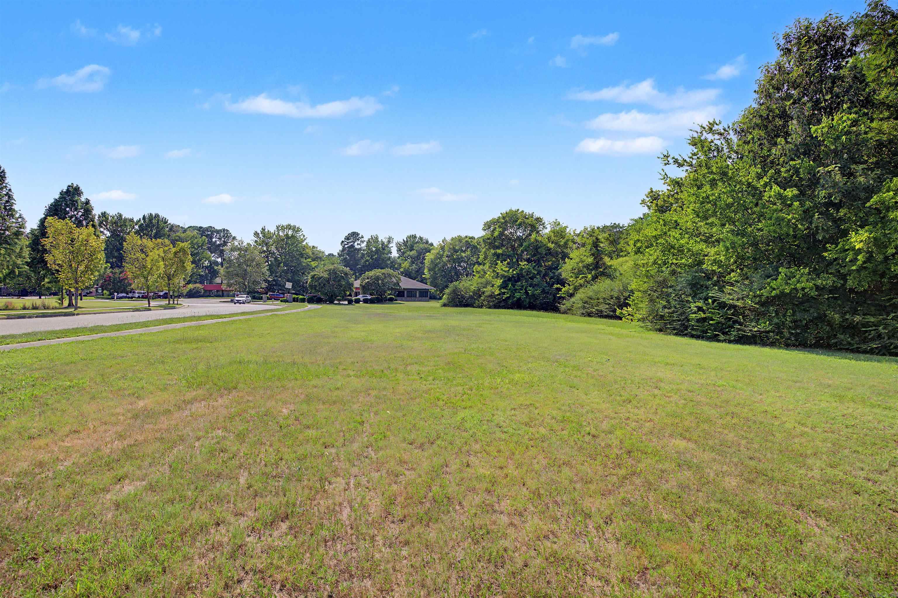 14 Otter Creek Ct
