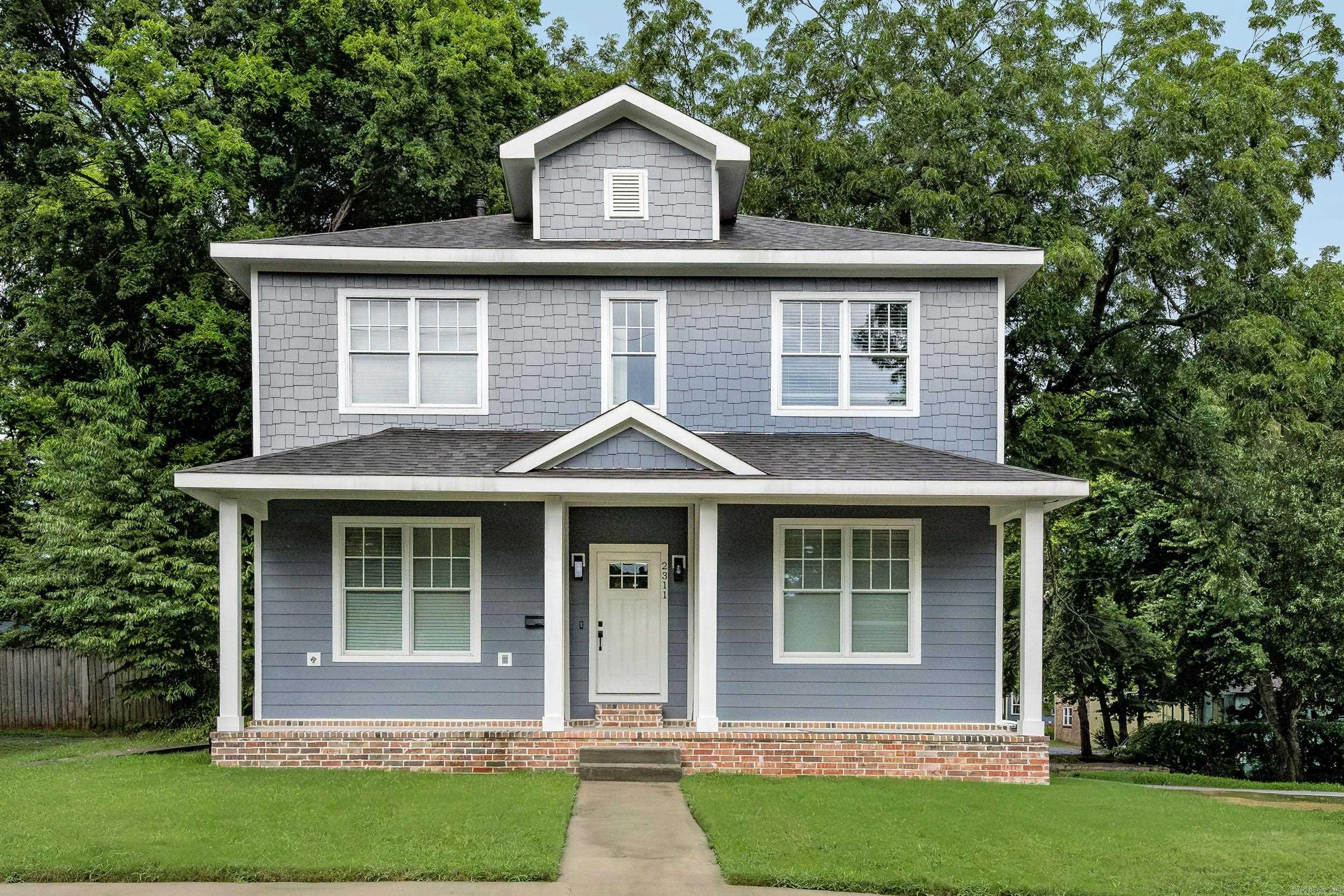 2311 S Louisiana Street
