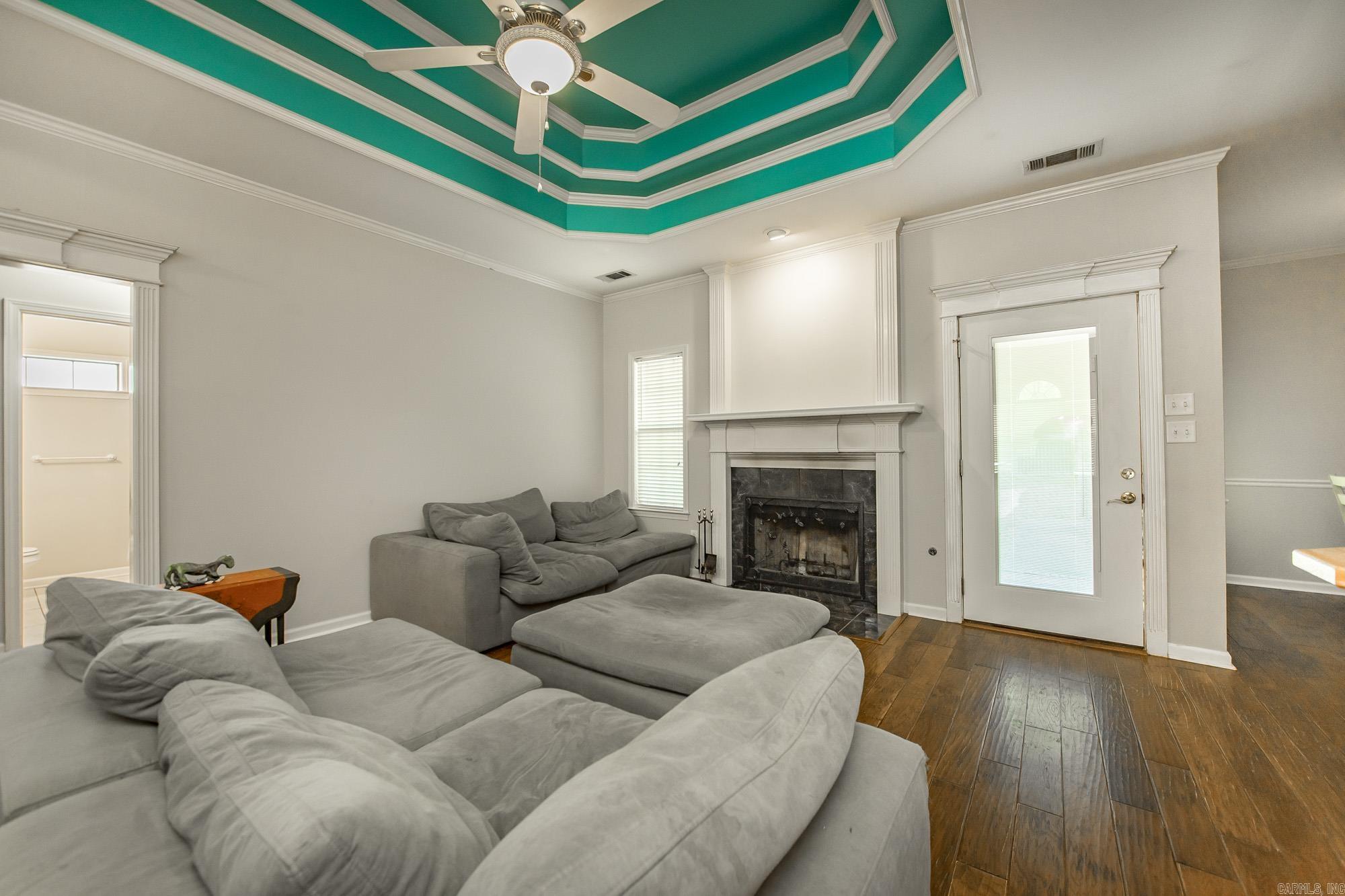 91 Rolling Oaks Drive