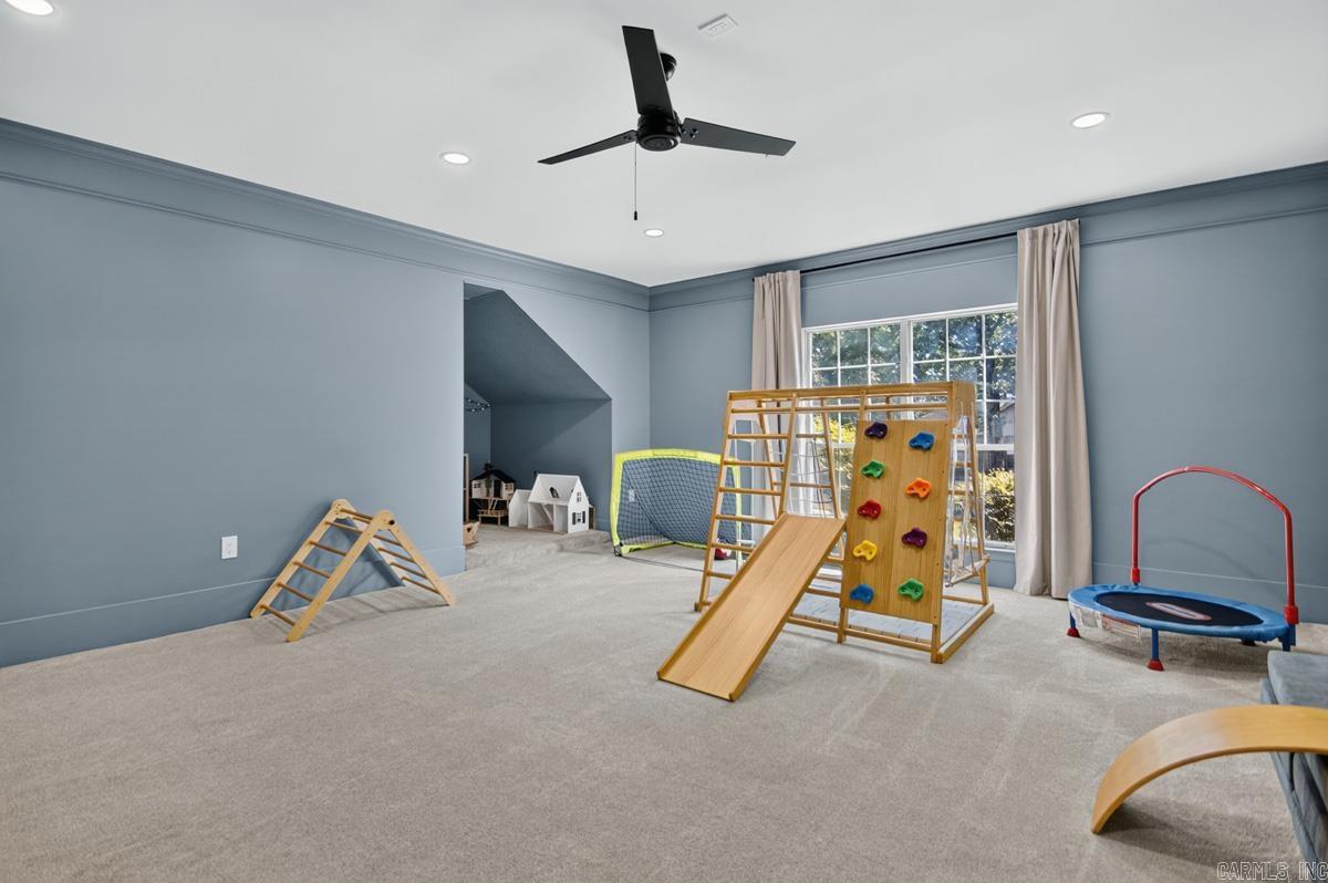 1404 Faircove Loop