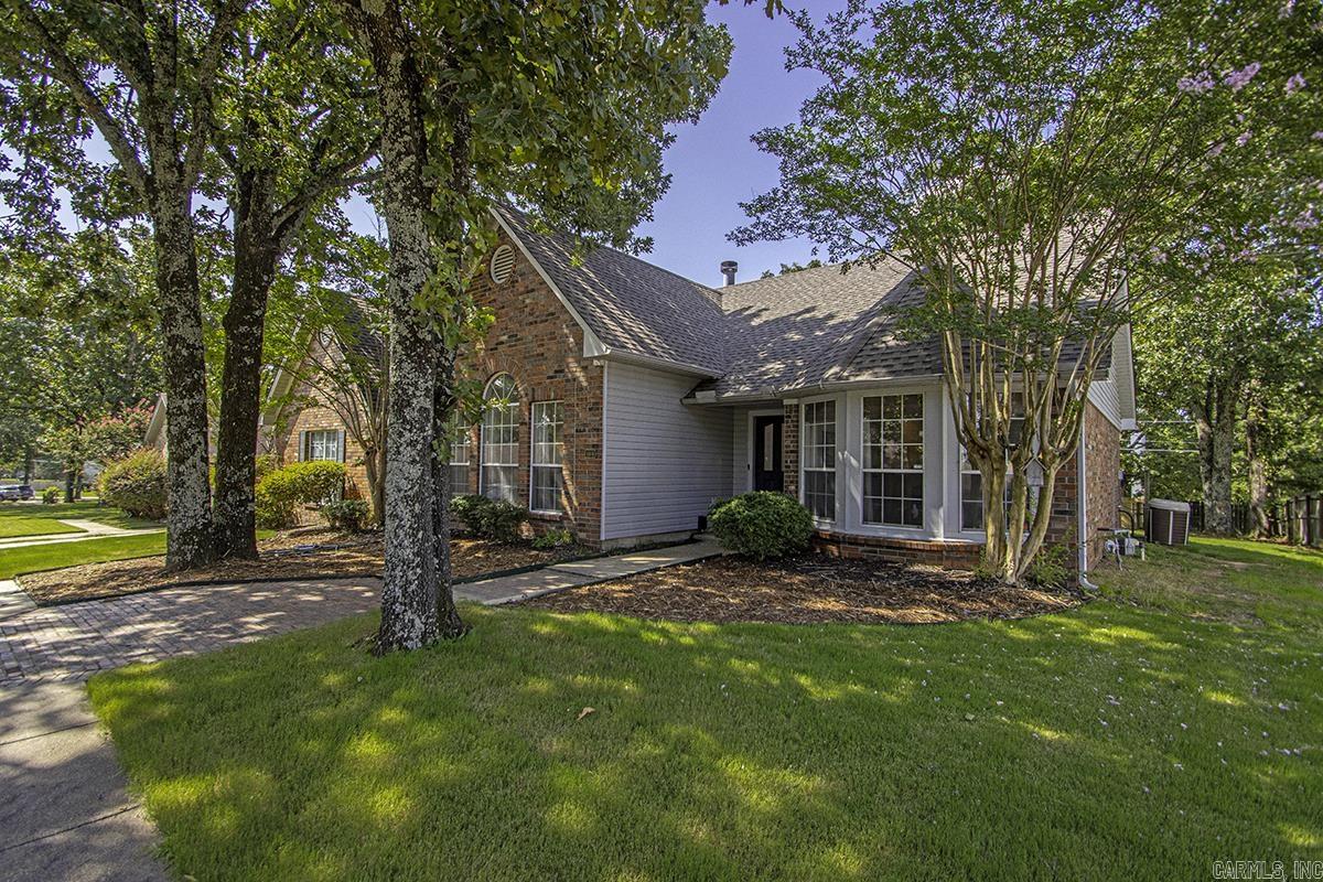 1404 Faircove Loop