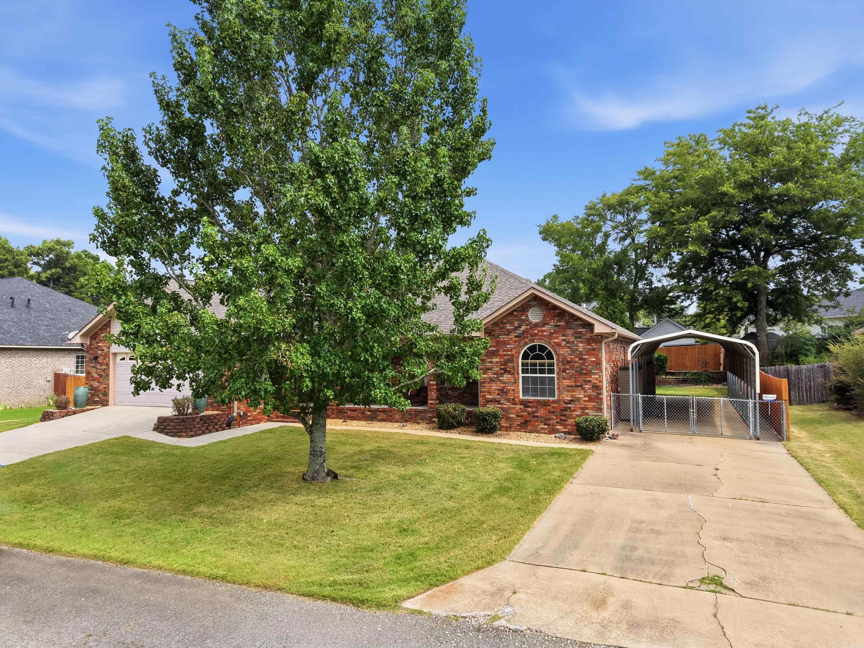 105 Wolfhowl Lane