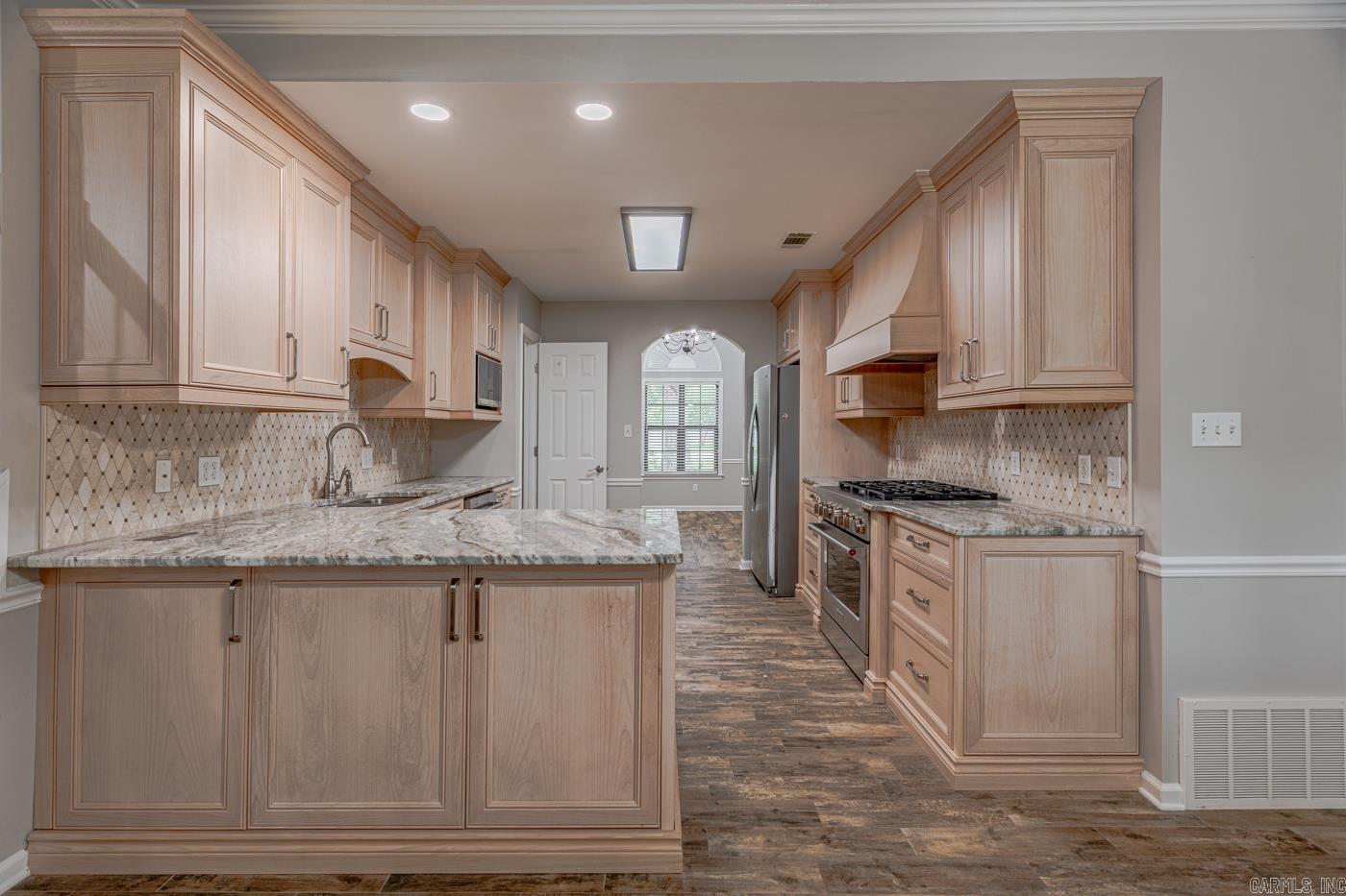 329 Windover Ln