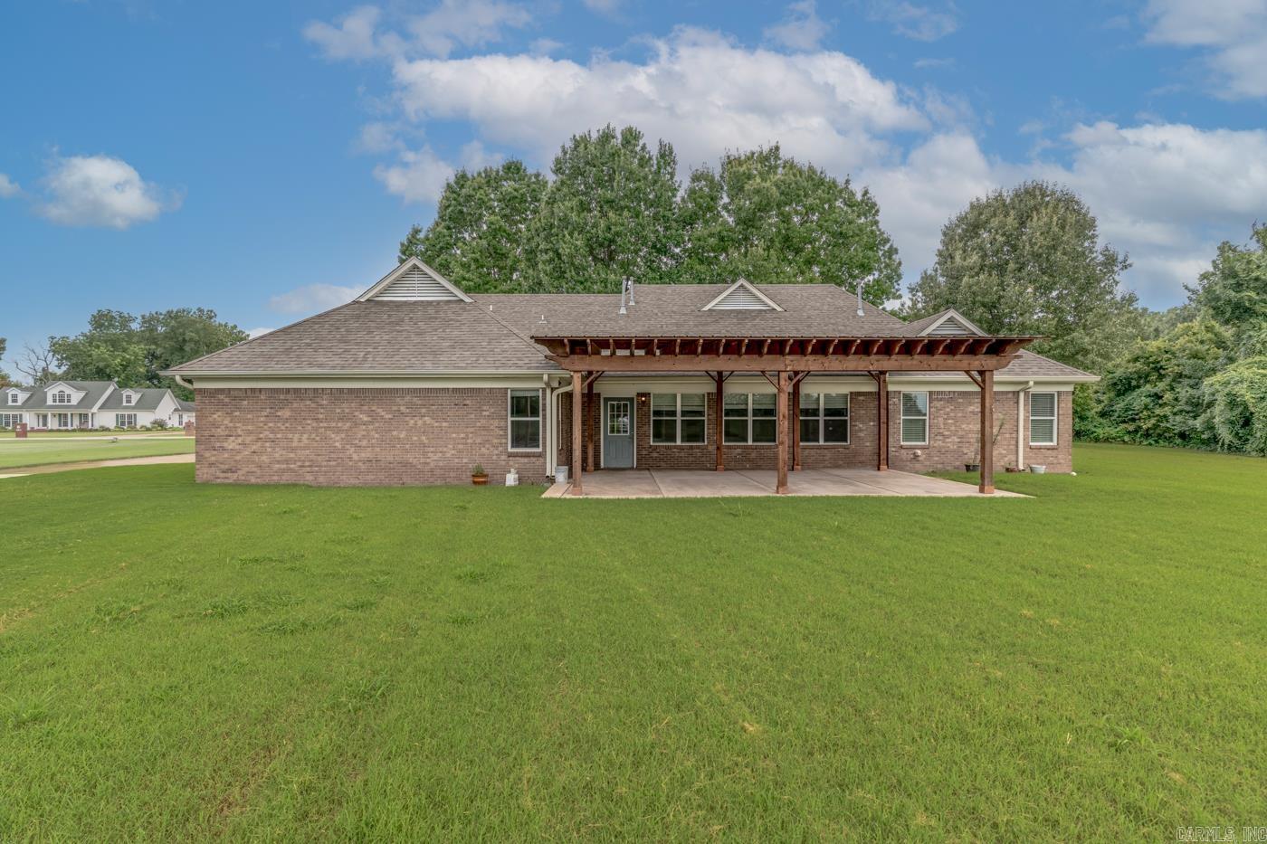 329 Windover Ln